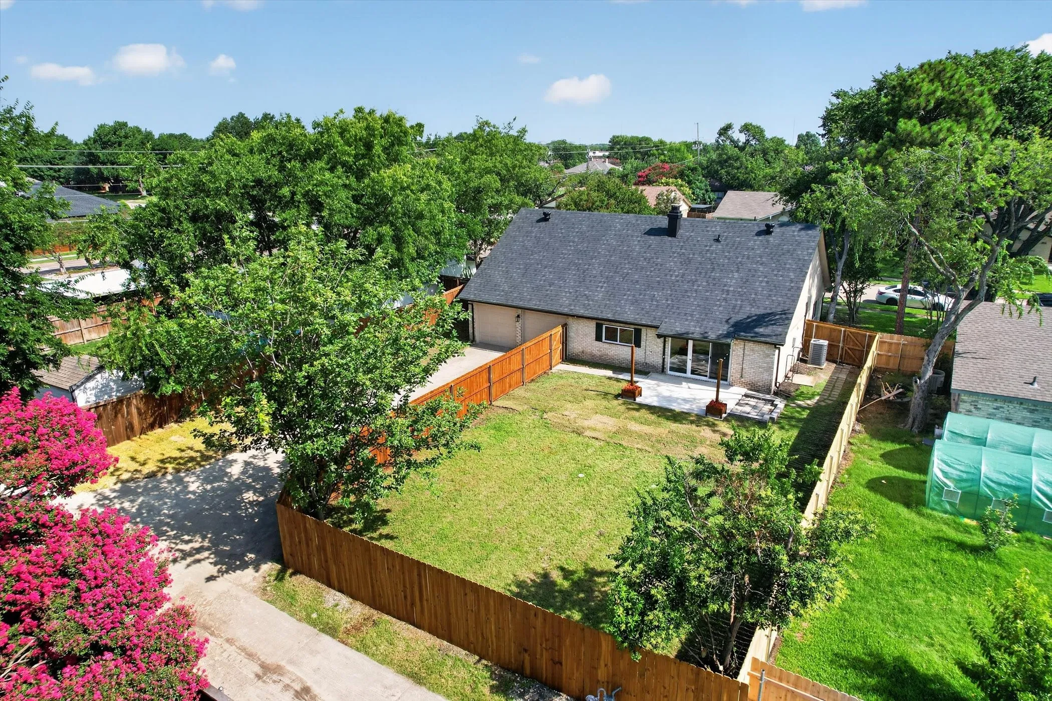 Single Family Residence For Sale in Dallas County , 1802 Rainbow Drive, Richardson, Texas 75081, 3 Bedroom, 2 Bathroom, 2 Garage spaces, 2,010 Sqft, built in 1971, mls#21312483, Real Estate Agent in Richardson, Homes For Sale in Dallas county, Homes For Sale in Richardson, Realtor in Richardson Texas, Real Estate Brokerage Independent Realty Texas, Luminita Cordes Realtor