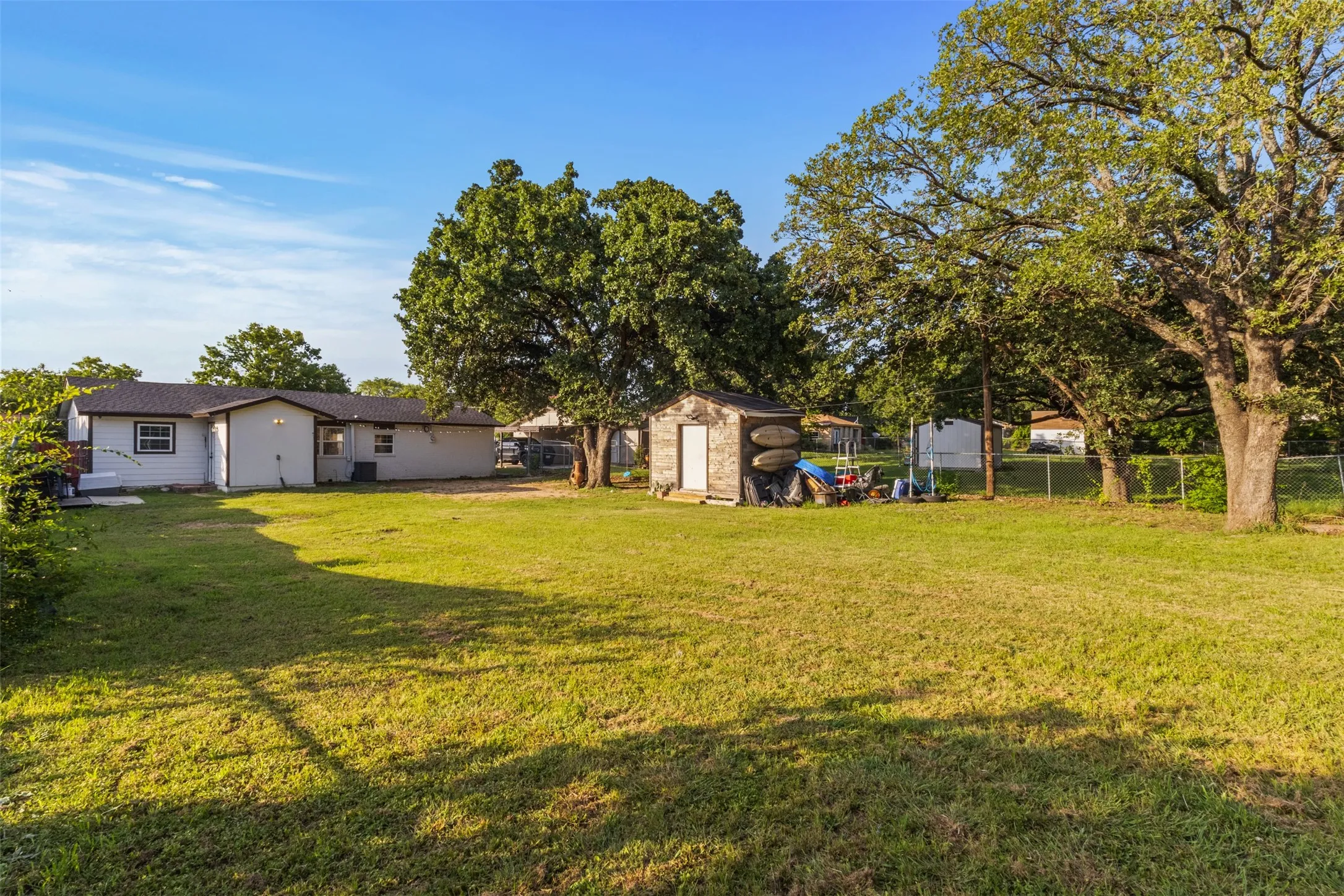 Single Family Residence For Sale in Dallas County , 1418 Briarwood Drive, Mesquite, Texas 75149, 3 Bedroom, 1 Bathroom, Garage spaces, 1,183 Sqft, built in 1969, mls#21313566, Real Estate Agent in Mesquite, Homes For Sale in Dallas county, Homes For Sale in Mesquite, Realtor in Mesquite Texas, Real Estate Brokerage Independent Realty Texas, Luminita Cordes Realtor