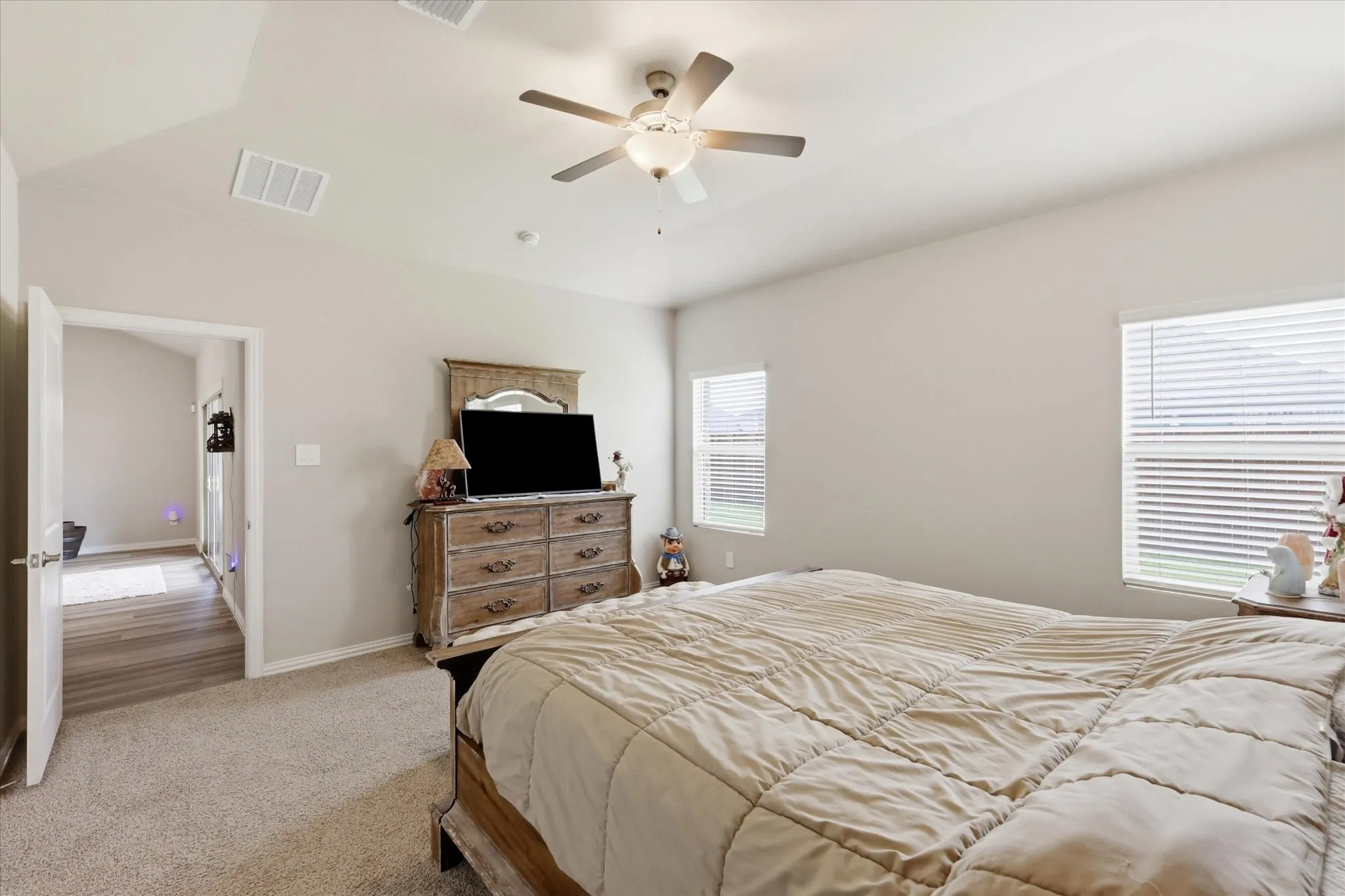 Single Family Residence For Sale in Dallas County , 2321 Preakness Drive, Seagoville, Texas 75159, 4 Bedroom, 4 Bathroom, 2 Garage spaces, 3,155 Sqft, built in 2024, mls#21306641, Real Estate Agent in Seagoville, Homes For Sale in Dallas county, Homes For Sale in Seagoville, Realtor in Seagoville Texas, Real Estate Brokerage Independent Realty Texas, Luminita Cordes Realtor