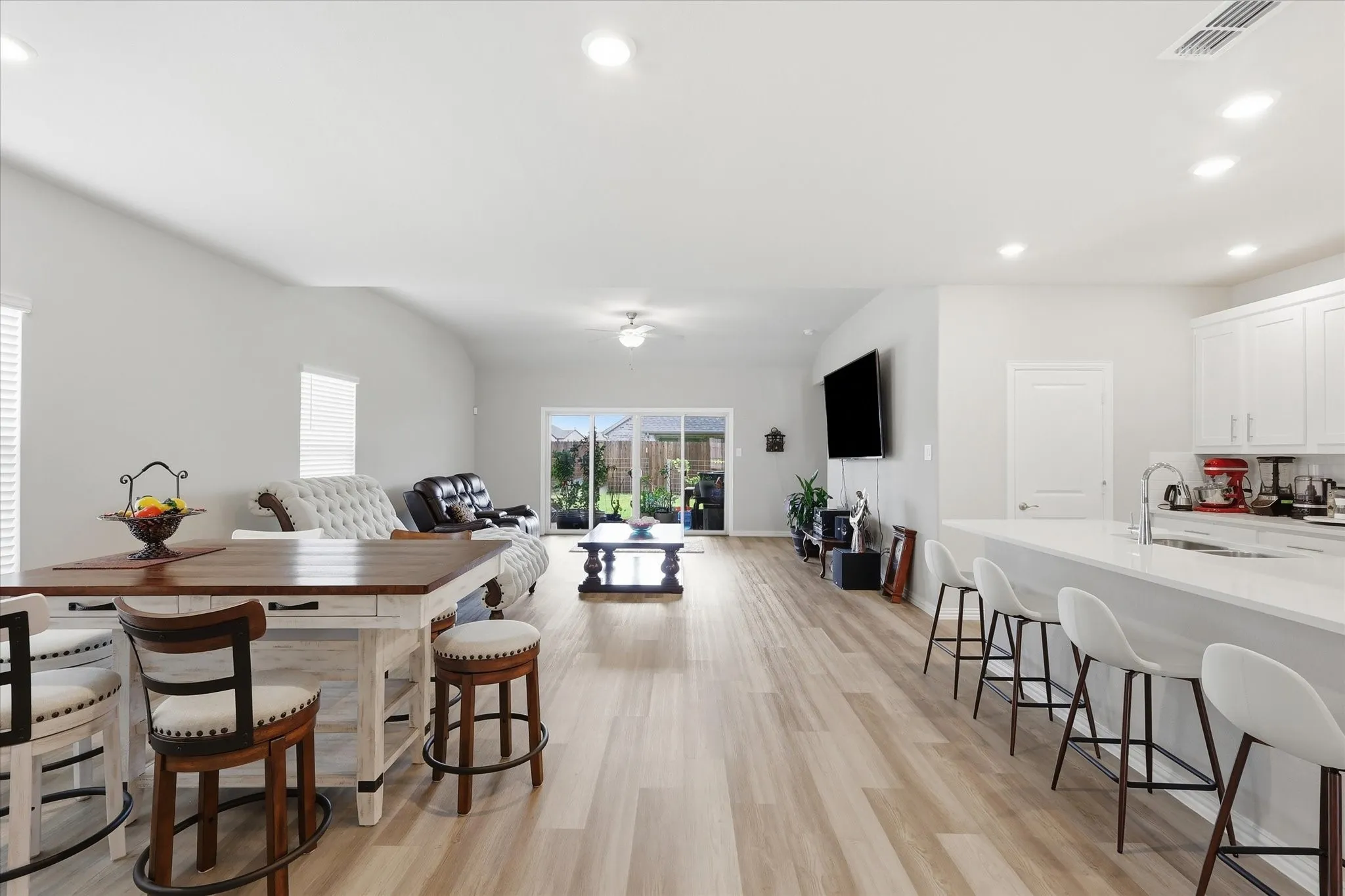 Single Family Residence For Sale in Dallas County , 2321 Preakness Drive, Seagoville, Texas 75159, 4 Bedroom, 4 Bathroom, 2 Garage spaces, 3,155 Sqft, built in 2024, mls#21306641, Real Estate Agent in Seagoville, Homes For Sale in Dallas county, Homes For Sale in Seagoville, Realtor in Seagoville Texas, Real Estate Brokerage Independent Realty Texas, Luminita Cordes Realtor