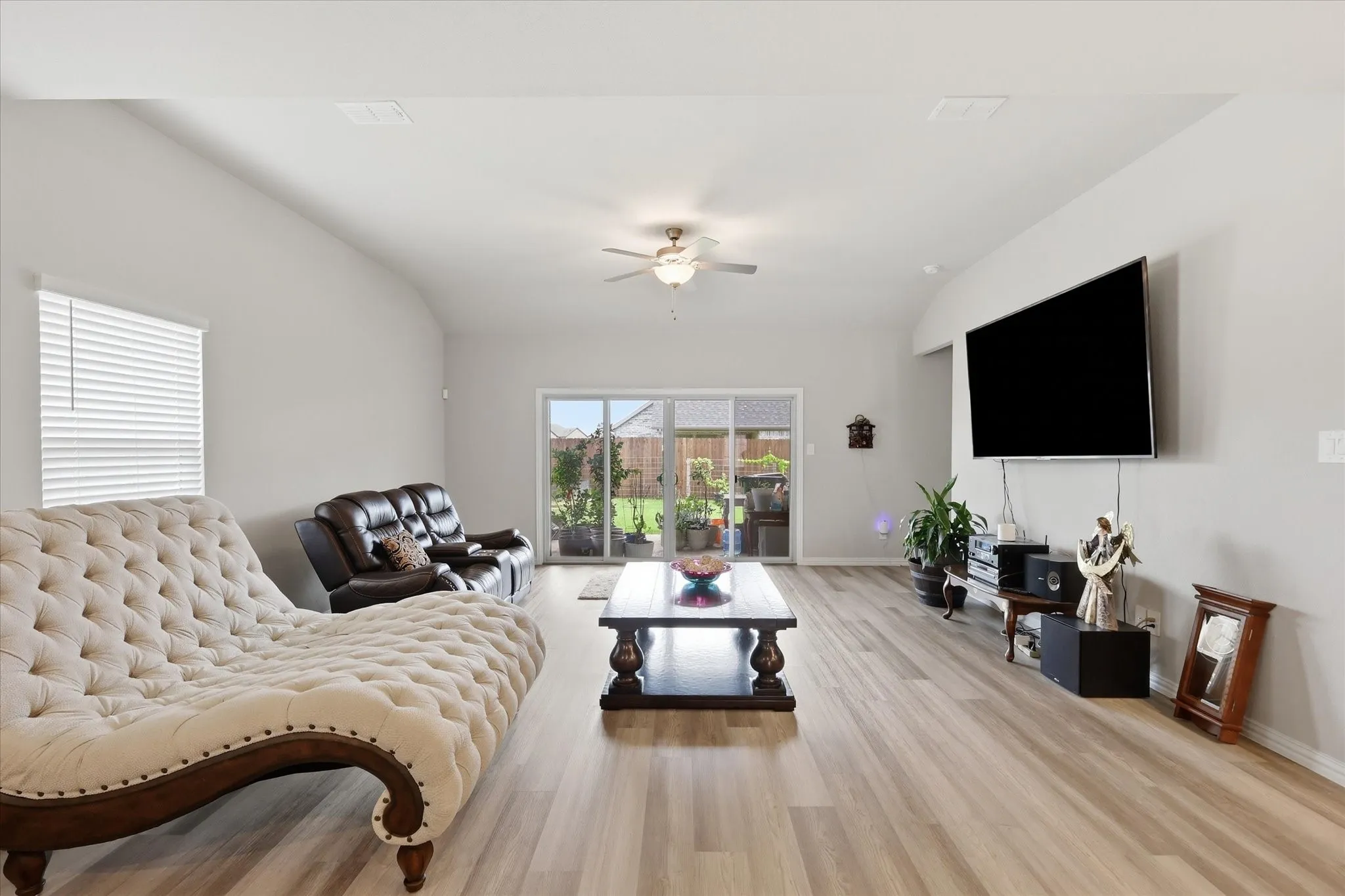 Single Family Residence For Sale in Dallas County , 2321 Preakness Drive, Seagoville, Texas 75159, 4 Bedroom, 4 Bathroom, 2 Garage spaces, 3,155 Sqft, built in 2024, mls#21306641, Real Estate Agent in Seagoville, Homes For Sale in Dallas county, Homes For Sale in Seagoville, Realtor in Seagoville Texas, Real Estate Brokerage Independent Realty Texas, Luminita Cordes Realtor