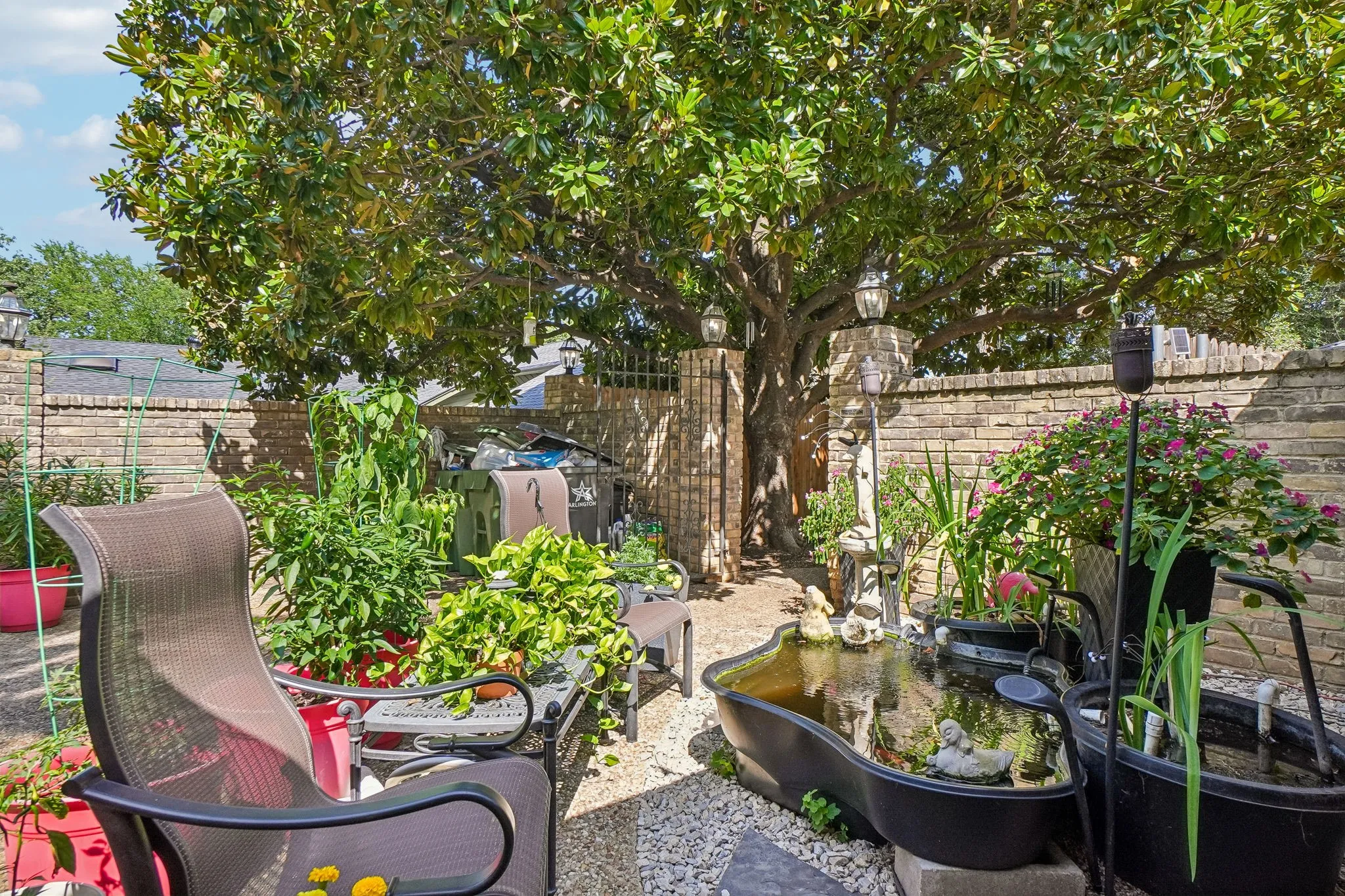 Single Family Residence For Sale in Tarrant County , 6102 Waterview Drive, Arlington, Texas 76016, 4 Bedroom, 3 Bathroom, 2 Garage spaces, 2,761 Sqft, built in 1978, mls#21311516, Real Estate Agent in Arlington, Homes For Sale in Tarrant county, Homes For Sale in Arlington, Realtor in Arlington Texas, Real Estate Brokerage Independent Realty Texas, Luminita Cordes Realtor