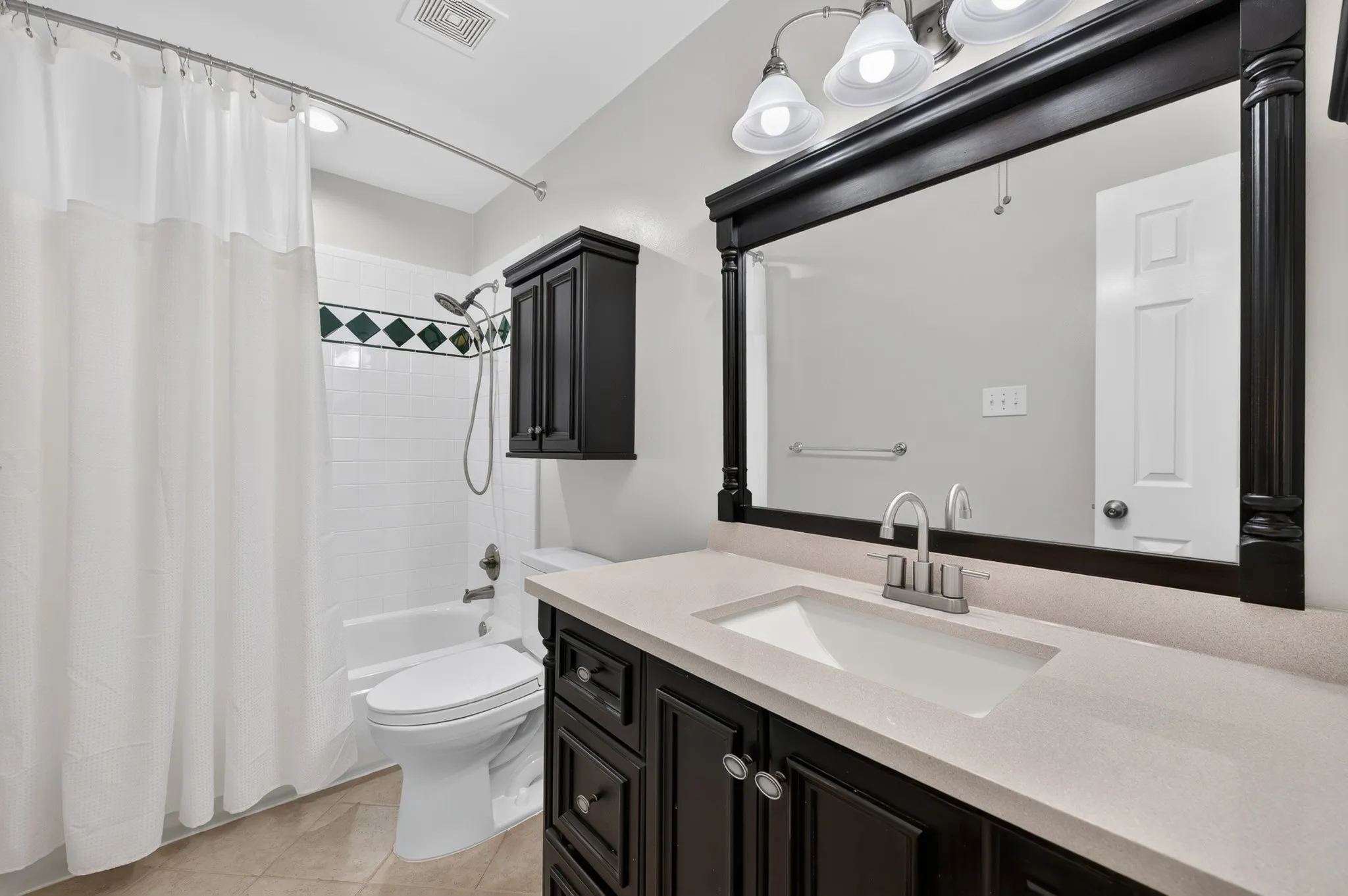 Single Family Residence For Sale in Collin County , 11113 Jereme Trail, Frisco, Texas 75035, 4 Bedroom, 3 Bathroom, 3 Garage spaces, 2,523 Sqft, built in 1995, mls#21313539, Real Estate Agent in Frisco, Homes For Sale in Collin county, Homes For Sale in Frisco, Realtor in Frisco Texas, Real Estate Brokerage Independent Realty Texas, Luminita Cordes Realtor