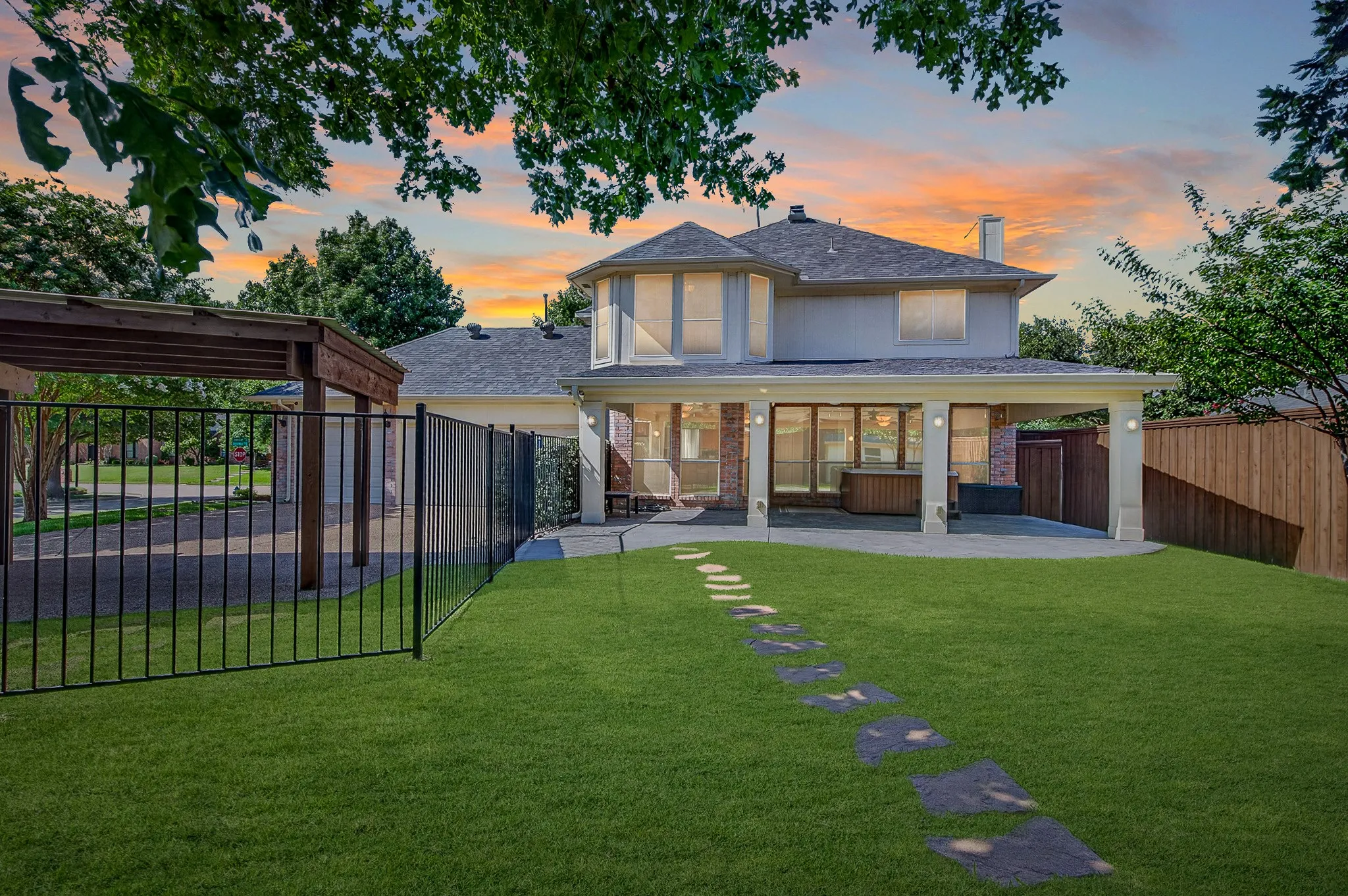 Single Family Residence For Sale in Collin County , 11113 Jereme Trail, Frisco, Texas 75035, 4 Bedroom, 3 Bathroom, 3 Garage spaces, 2,523 Sqft, built in 1995, mls#21313539, Real Estate Agent in Frisco, Homes For Sale in Collin county, Homes For Sale in Frisco, Realtor in Frisco Texas, Real Estate Brokerage Independent Realty Texas, Luminita Cordes Realtor