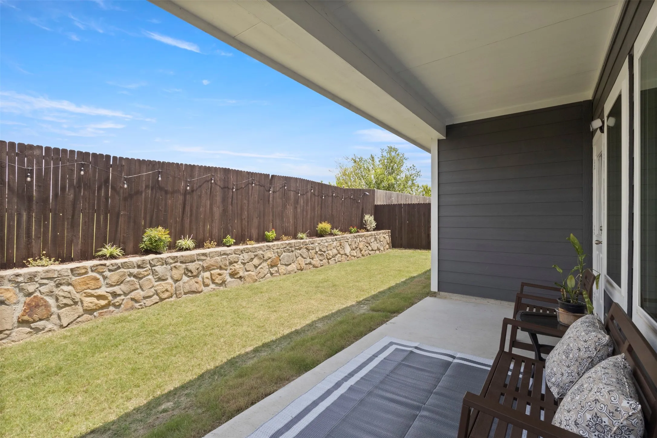 Single Family Residence For Sale in Kaufman County , 2092 Hartley Drive, Forney, Texas 75126, 3 Bedroom, 2 Bathroom, 2 Garage spaces, 1,916 Sqft, built in 2021, mls#21313588, Real Estate Agent in Forney, Homes For Sale in Kaufman county, Homes For Sale in Forney, Realtor in Forney Texas, Real Estate Brokerage Independent Realty Texas, Luminita Cordes Realtor