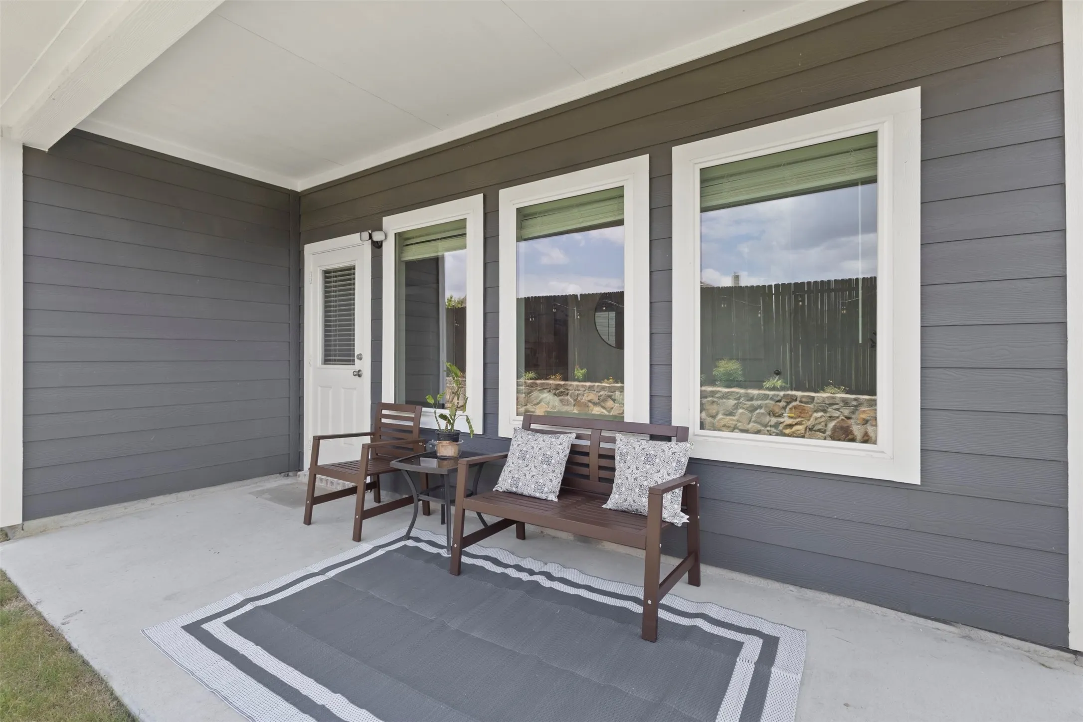 Single Family Residence For Sale in Kaufman County , 2092 Hartley Drive, Forney, Texas 75126, 3 Bedroom, 2 Bathroom, 2 Garage spaces, 1,916 Sqft, built in 2021, mls#21313588, Real Estate Agent in Forney, Homes For Sale in Kaufman county, Homes For Sale in Forney, Realtor in Forney Texas, Real Estate Brokerage Independent Realty Texas, Luminita Cordes Realtor