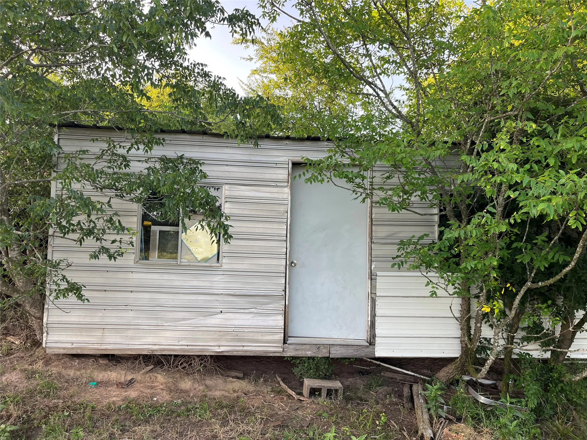 Unimproved Land For Sale in Titus County , TBD CR 4260, Mt Pleasant, Texas 75455, 0, 0, Garage spaces, 0 Sqft, built in 1965, mls#21313584, Real Estate Agent in Mt Pleasant, Homes For Sale in Titus county, Homes For Sale in Mt Pleasant, Realtor in Mt Pleasant Texas, Real Estate Brokerage Independent Realty Texas, Luminita Cordes Realtor