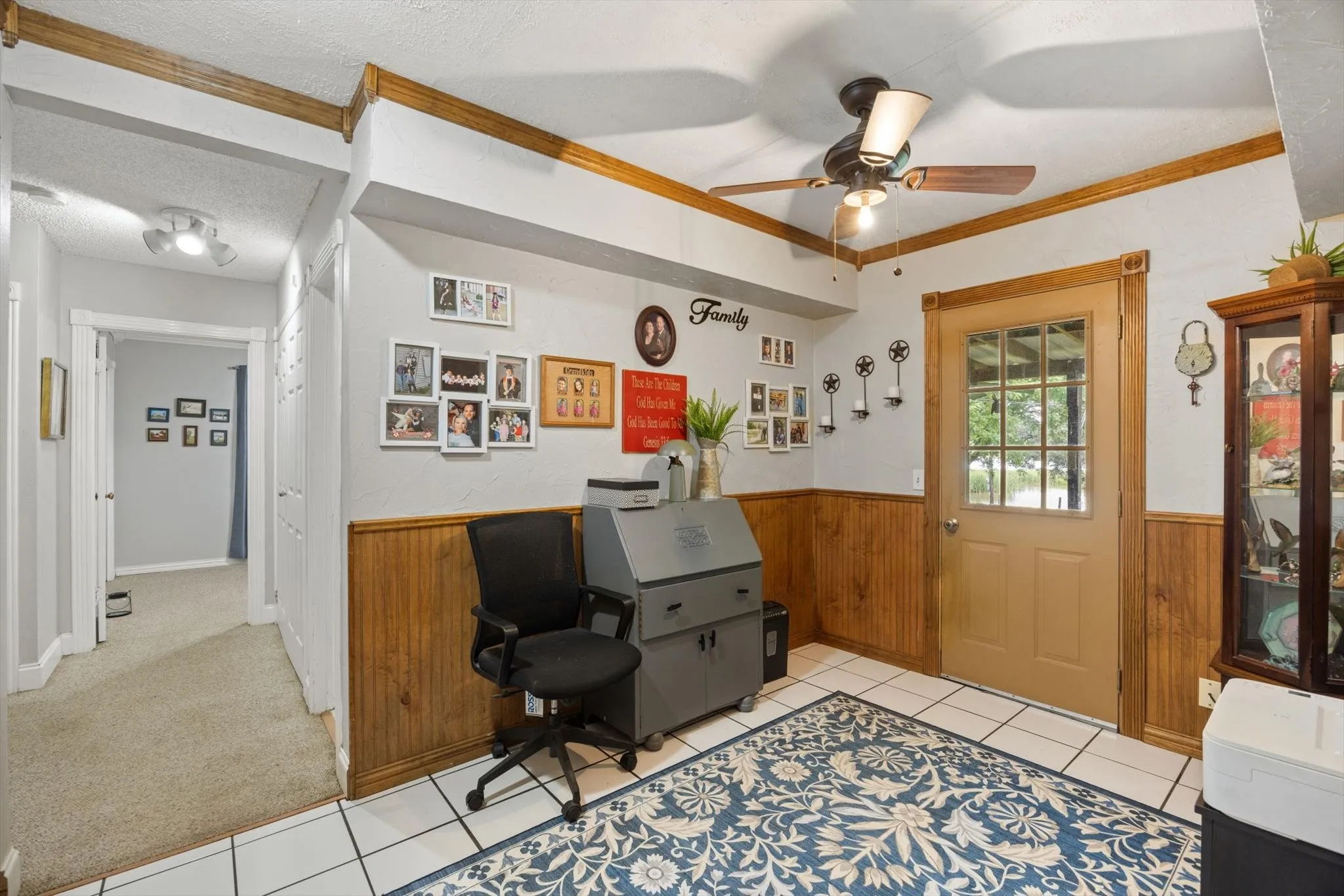 Single Family Residence For Sale in Hood County , 2022 Long Creek Court, Granbury, Texas 76049, 3 Bedroom, 2 Bathroom, Garage spaces, 1,456 Sqft, built in 1998, mls#21313562, Real Estate Agent in Granbury, Homes For Sale in Hood county, Homes For Sale in Granbury, Realtor in Granbury Texas, Real Estate Brokerage Independent Realty Texas, Luminita Cordes Realtor