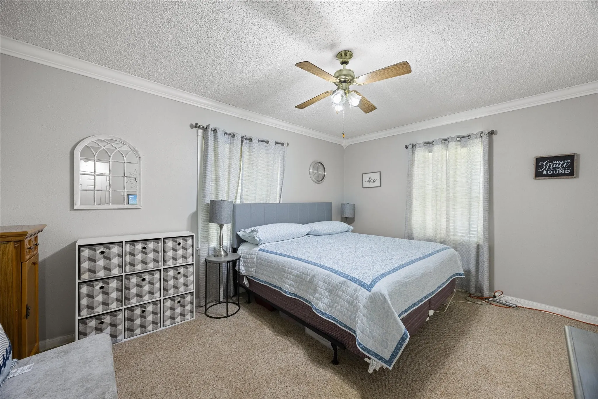 Single Family Residence For Sale in Hood County , 2022 Long Creek Court, Granbury, Texas 76049, 3 Bedroom, 2 Bathroom, Garage spaces, 1,456 Sqft, built in 1998, mls#21313562, Real Estate Agent in Granbury, Homes For Sale in Hood county, Homes For Sale in Granbury, Realtor in Granbury Texas, Real Estate Brokerage Independent Realty Texas, Luminita Cordes Realtor