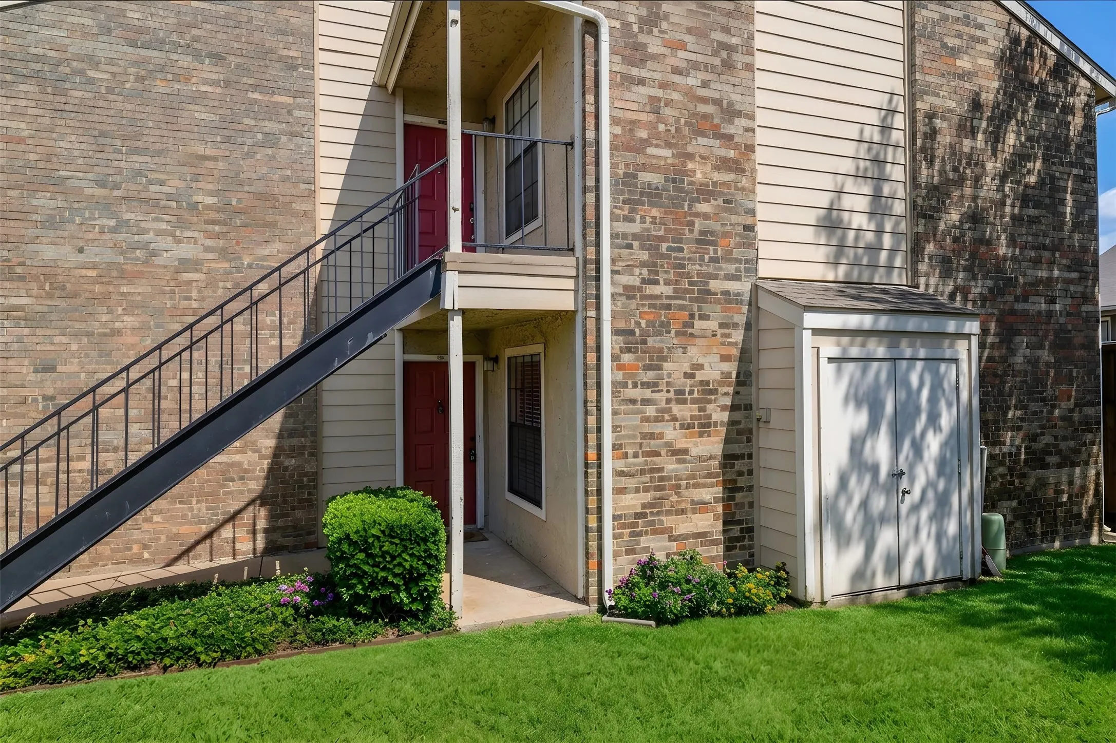 Condominium For Rent in Collin County , 4748 Old Bent Tree Lane 1007, Dallas, Texas 75287, 1 Bedroom, 1 Bathroom, Garage spaces, 651 Sqft, built in 1985, mls#21313596, Real Estate Agent in Dallas, Homes For Rent in Collin county, Homes For Rent in Dallas, Realtor in Dallas Texas, Real Estate Brokerage Independent Realty Texas, Luminita Cordes Realtor