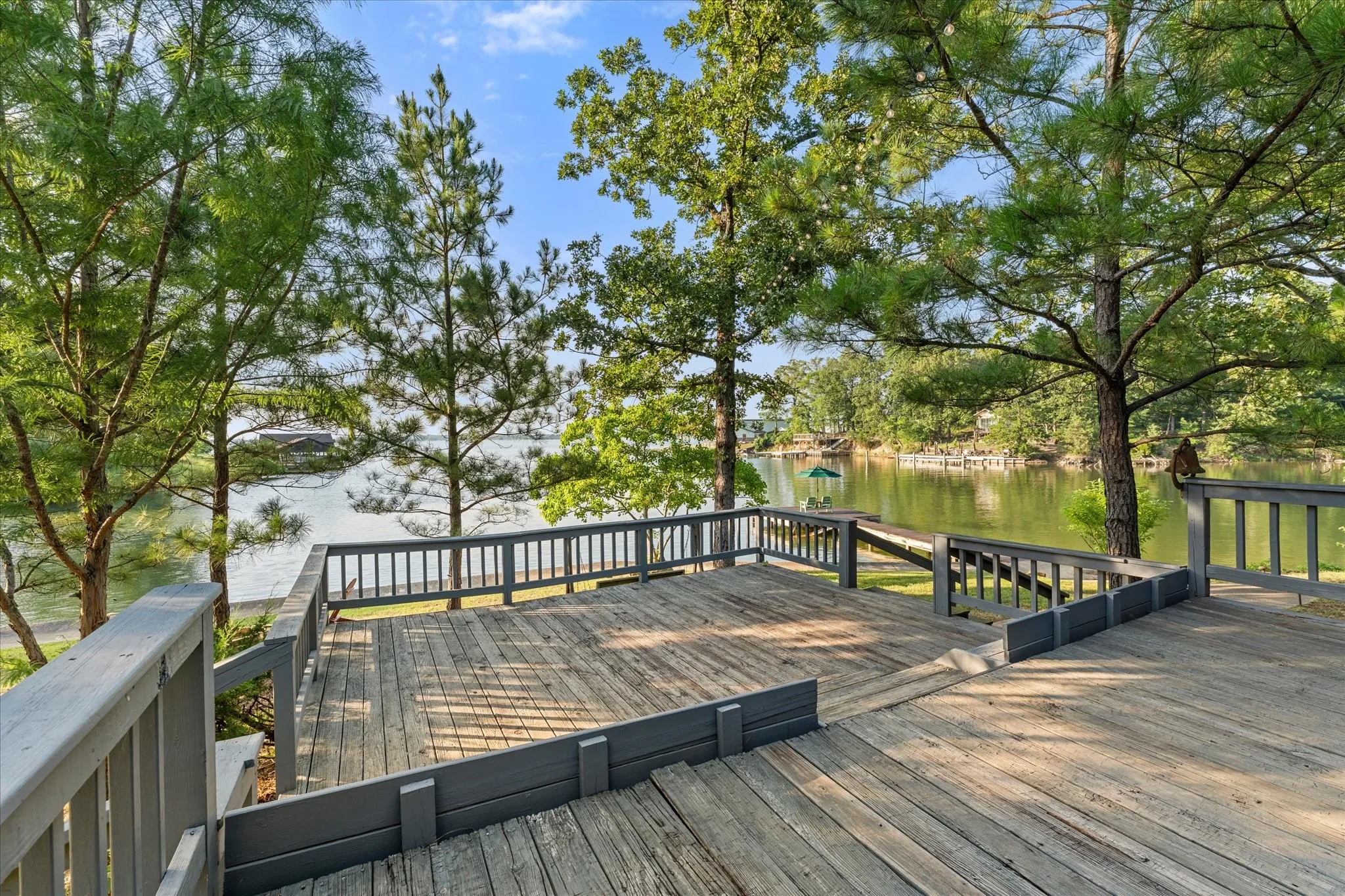 Single Family Residence For Sale in Camp County , 338 Private Road 52040, Pittsburg, Texas 75686, 3 Bedroom, 2 Bathroom, Garage spaces, 2,228 Sqft, built in 1998, mls#21313544, Real Estate Agent in Pittsburg, Homes For Sale in Camp county, Homes For Sale in Pittsburg, Realtor in Pittsburg Texas, Real Estate Brokerage Independent Realty Texas, Luminita Cordes Realtor