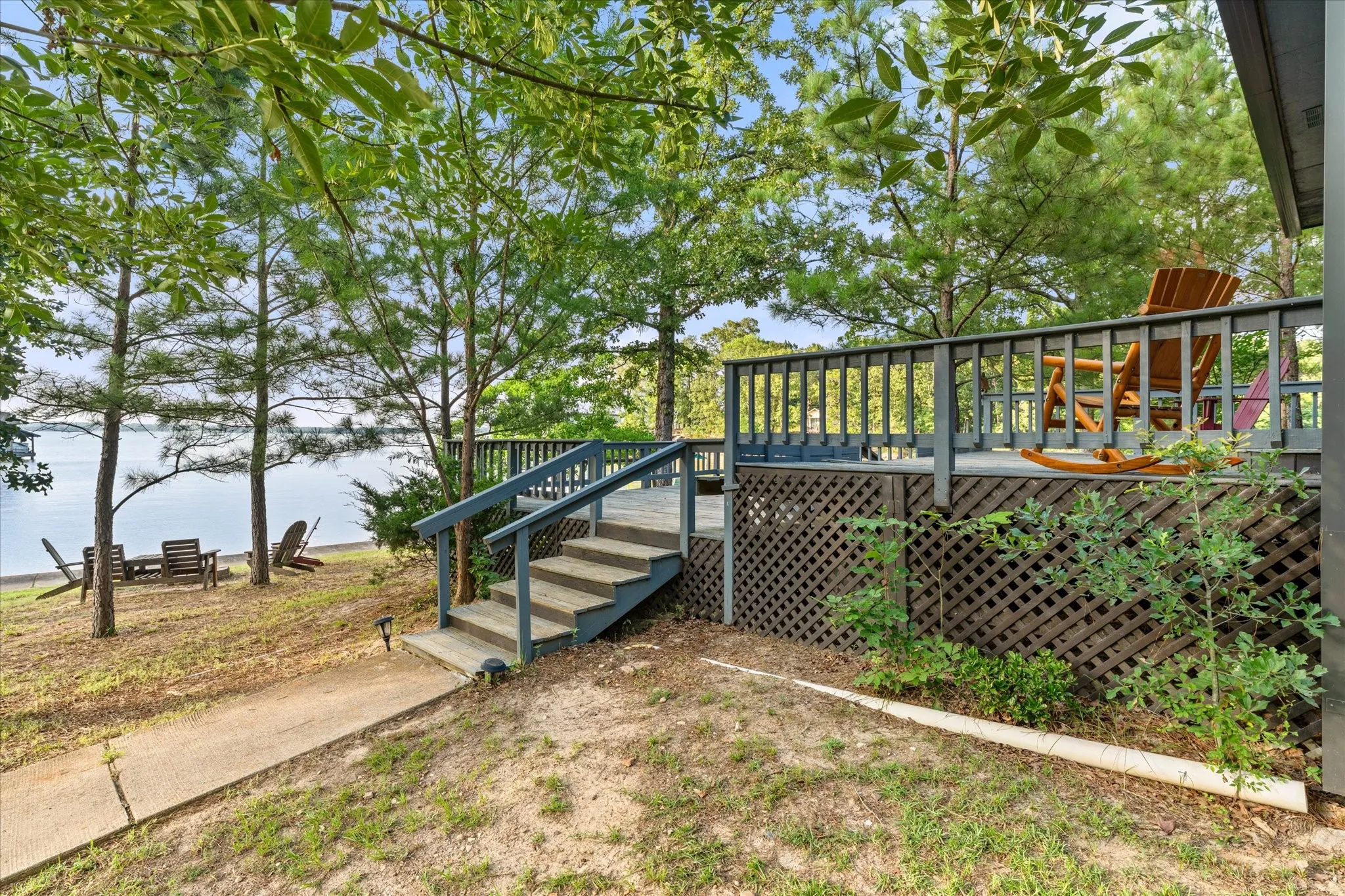 Single Family Residence For Sale in Camp County , 338 Private Road 52040, Pittsburg, Texas 75686, 3 Bedroom, 2 Bathroom, Garage spaces, 2,228 Sqft, built in 1998, mls#21313544, Real Estate Agent in Pittsburg, Homes For Sale in Camp county, Homes For Sale in Pittsburg, Realtor in Pittsburg Texas, Real Estate Brokerage Independent Realty Texas, Luminita Cordes Realtor