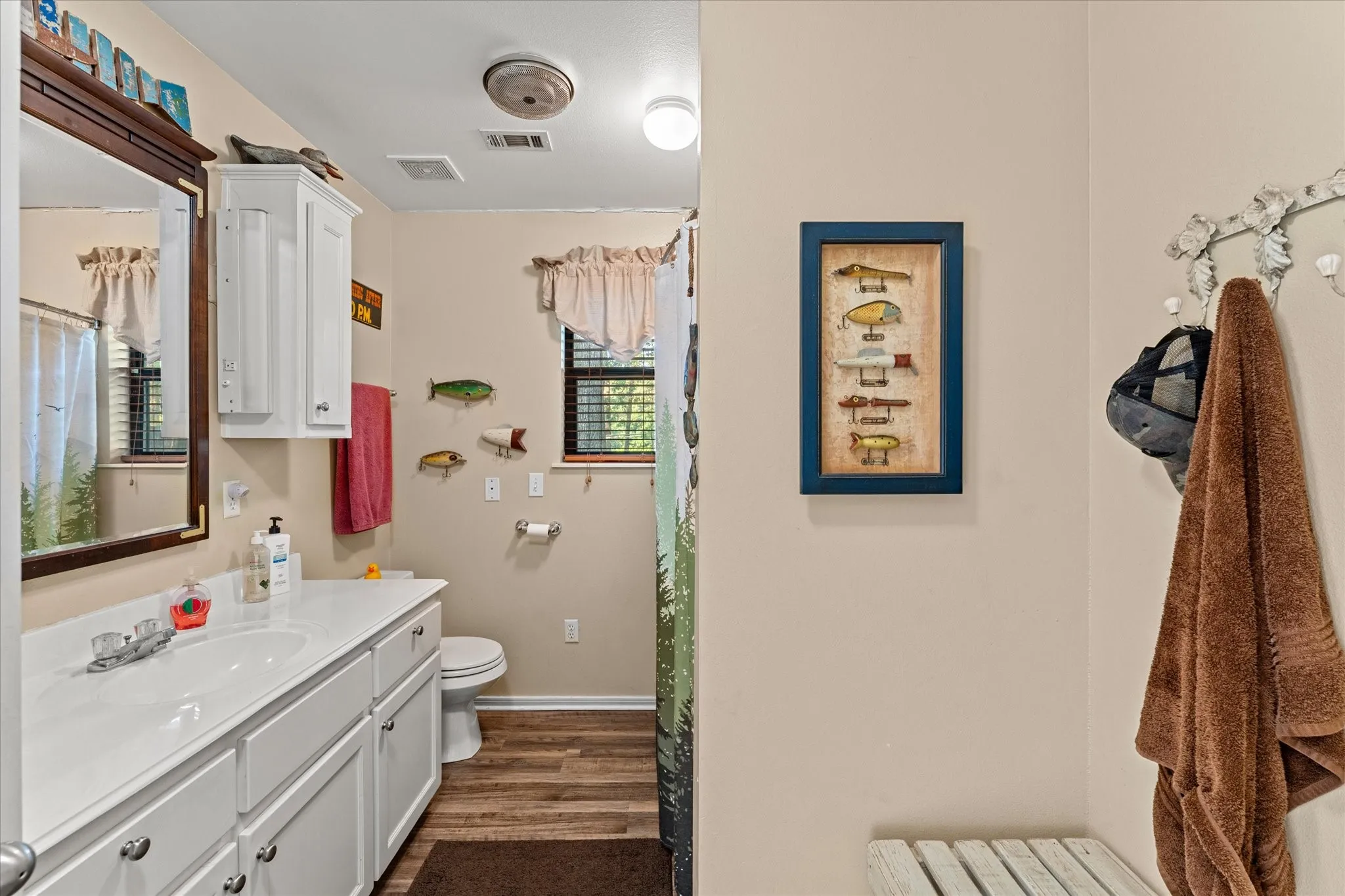 Single Family Residence For Sale in Camp County , 338 Private Road 52040, Pittsburg, Texas 75686, 3 Bedroom, 2 Bathroom, Garage spaces, 2,228 Sqft, built in 1998, mls#21313544, Real Estate Agent in Pittsburg, Homes For Sale in Camp county, Homes For Sale in Pittsburg, Realtor in Pittsburg Texas, Real Estate Brokerage Independent Realty Texas, Luminita Cordes Realtor