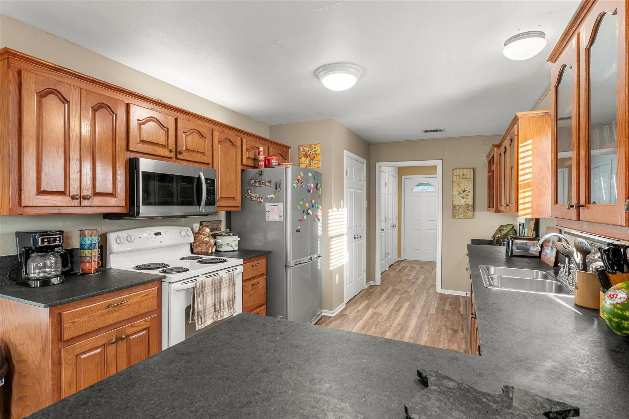 Single Family Residence For Sale in Camp County , 338 Private Road 52040, Pittsburg, Texas 75686, 3 Bedroom, 2 Bathroom, Garage spaces, 2,228 Sqft, built in 1998, mls#21313544, Real Estate Agent in Pittsburg, Homes For Sale in Camp county, Homes For Sale in Pittsburg, Realtor in Pittsburg Texas, Real Estate Brokerage Independent Realty Texas, Luminita Cordes Realtor