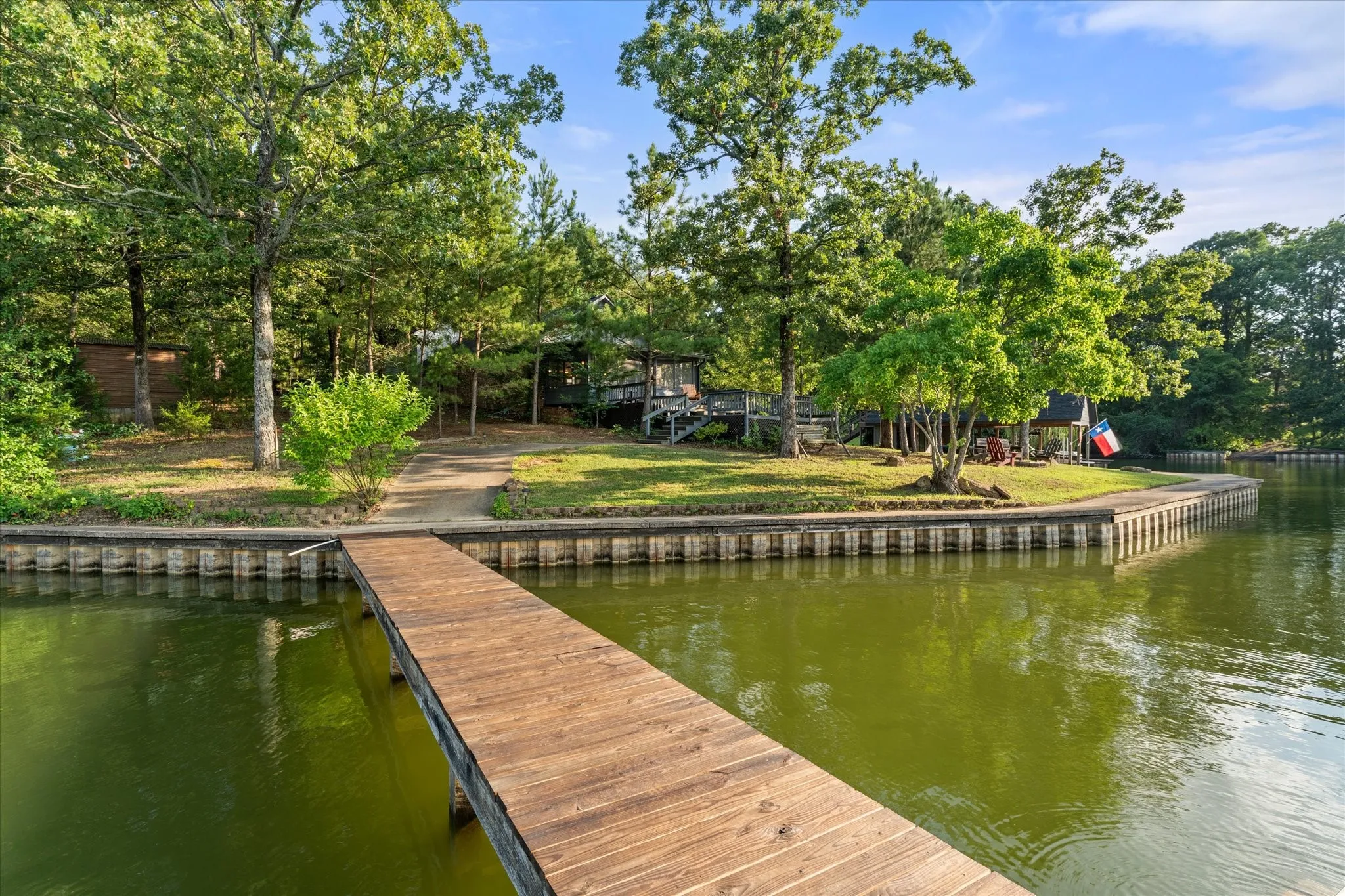 Single Family Residence For Sale in Camp County , 338 Private Road 52040, Pittsburg, Texas 75686, 3 Bedroom, 2 Bathroom, Garage spaces, 2,228 Sqft, built in 1998, mls#21313544, Real Estate Agent in Pittsburg, Homes For Sale in Camp county, Homes For Sale in Pittsburg, Realtor in Pittsburg Texas, Real Estate Brokerage Independent Realty Texas, Luminita Cordes Realtor