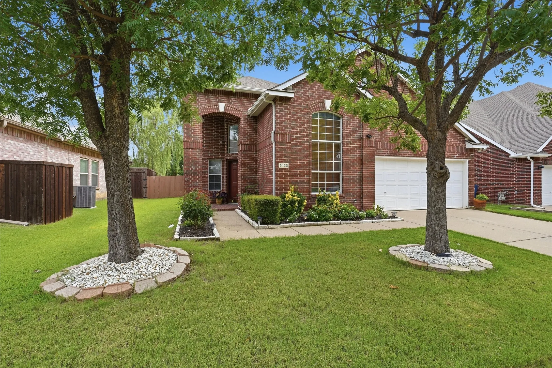 Single Family Residence For Sale in Denton County , 5422 Timber Park Drive, Flower Mound, Texas 75028, 4 Bedroom, 3 Bathroom, 2 Garage spaces, 2,660 Sqft, built in 1999, mls#21313578, Real Estate Agent in Flower Mound, Homes For Sale in Denton county, Homes For Sale in Flower Mound, Realtor in Flower Mound Texas, Real Estate Brokerage Independent Realty Texas, Luminita Cordes Realtor