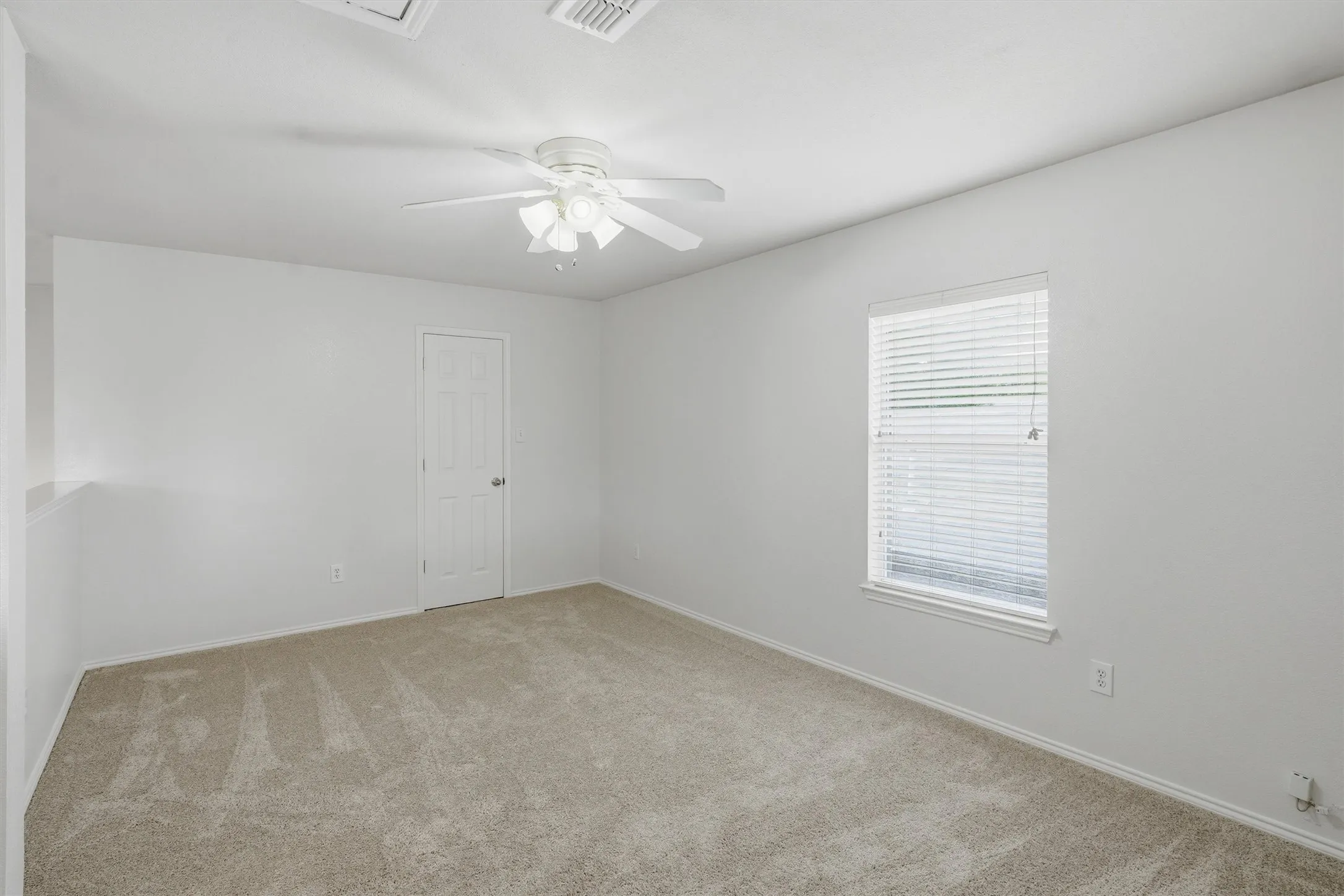 Single Family Residence For Sale in Denton County , 5422 Timber Park Drive, Flower Mound, Texas 75028, 4 Bedroom, 3 Bathroom, 2 Garage spaces, 2,660 Sqft, built in 1999, mls#21313578, Real Estate Agent in Flower Mound, Homes For Sale in Denton county, Homes For Sale in Flower Mound, Realtor in Flower Mound Texas, Real Estate Brokerage Independent Realty Texas, Luminita Cordes Realtor