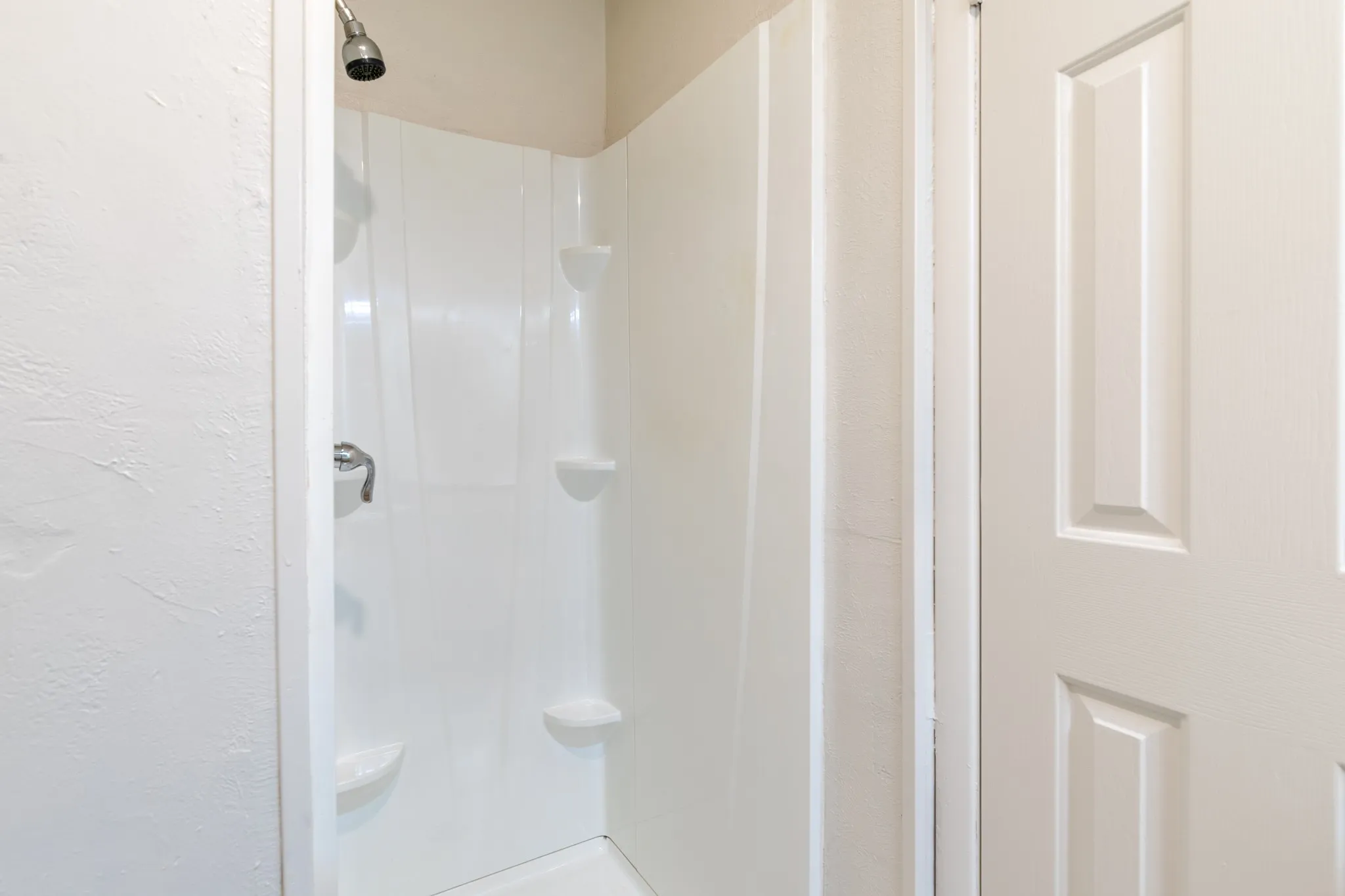 Apartment For Rent in Tarrant County , 756 E Pecan Street 756, Hurst, Texas 76053, 2 Bedrooms, 2 Bathrooms, Garage spaces, 1,064 Sqft, built in 1971, Price $1,585, mls#21310579, Real Estate Agent in Hurst, Homes For Rent in Tarrant county, Homes For Rent in Hurst, Realtor in Hurst Texas, Real Estate Brokerage Independent Realty Texas, Luminita Cordes Realtor