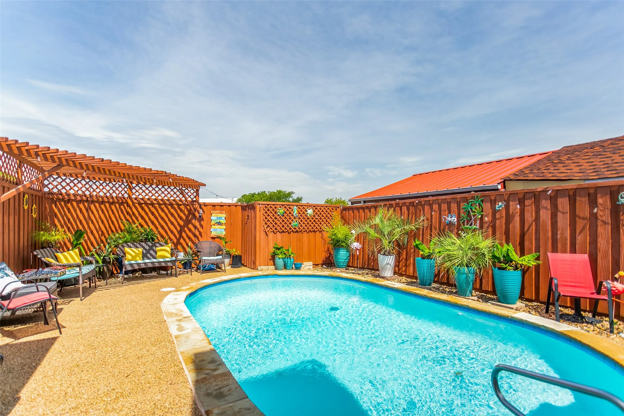Single Family Residence For Sale in Collin County , 122 Parkhurst Lane, Allen, Texas 75013, 3 Bedroom, 2 Bathroom, 2 Garage spaces, 1,725 Sqft, built in 1996, mls#21313170, Real Estate Agent in Allen, Homes For Sale in Collin county, Homes For Sale in Allen, Realtor in Allen Texas, Real Estate Brokerage Independent Realty Texas, Luminita Cordes Realtor
