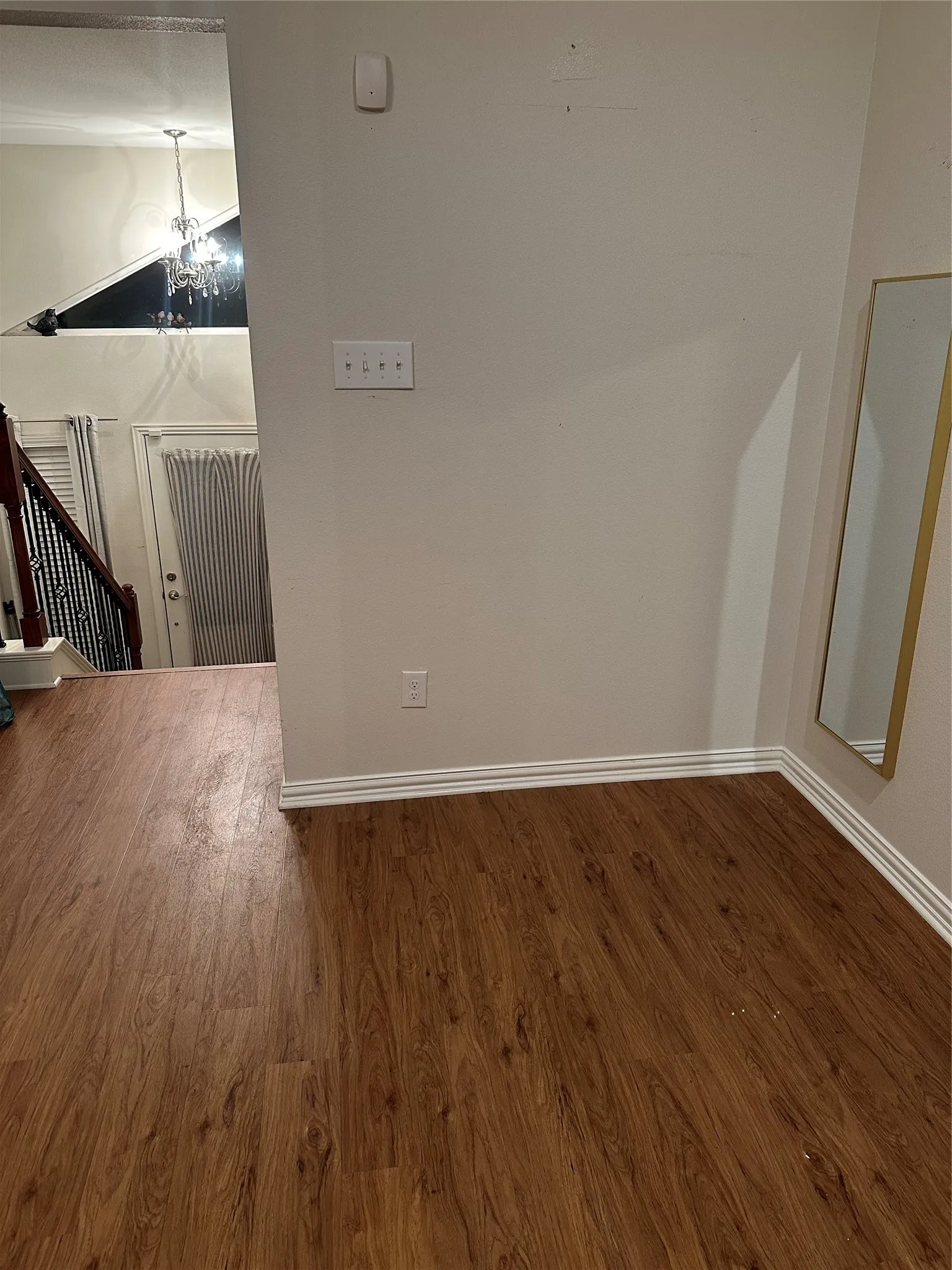 Upper level facing front entry