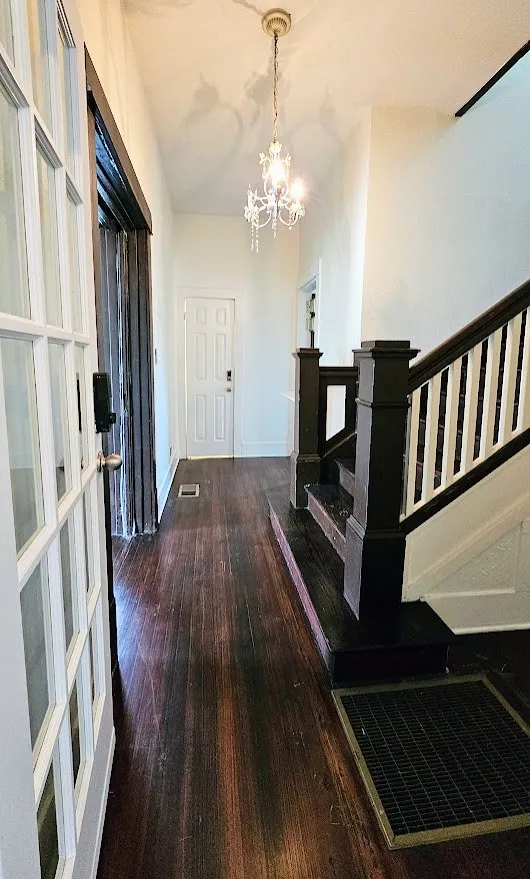 Single Family Residence For Rent in Dallas County , 5126 Columbia Avenue, Dallas, Texas 75214, 4 Bedroom, 3 Bathroom, Garage spaces, 2,350 Sqft, built in 1916, Price $3,500, mls#21313634, Real Estate Agent in Dallas, Homes For Rent in Dallas county, Homes For Rent in Dallas, Realtor in Dallas Texas, Real Estate Brokerage Independent Realty Texas, Luminita Cordes Realtor