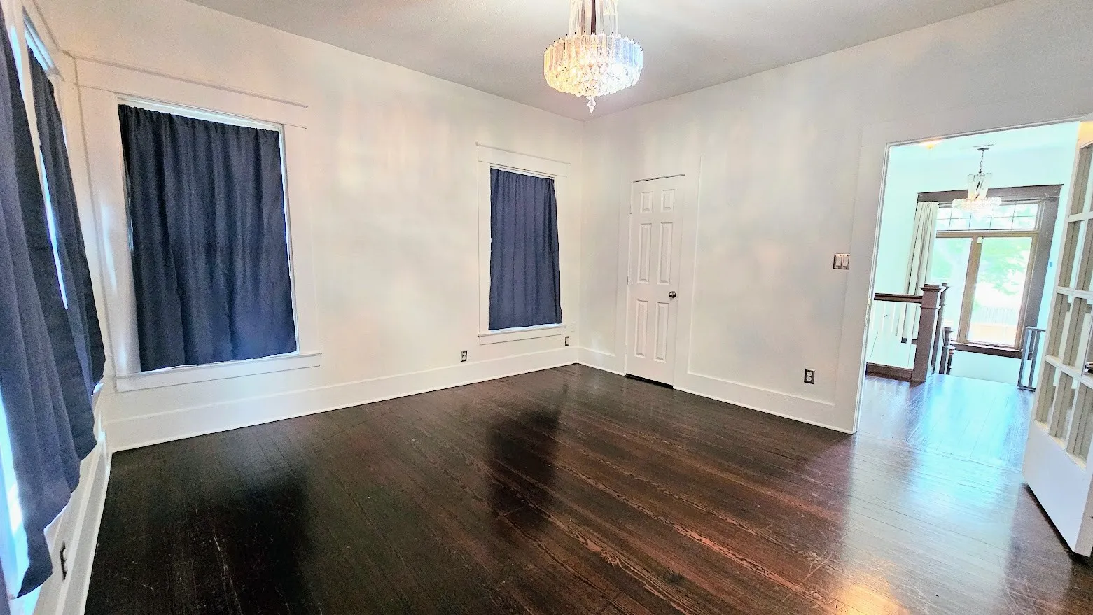 Single Family Residence For Rent in Dallas County , 5126 Columbia Avenue, Dallas, Texas 75214, 4 Bedroom, 3 Bathroom, Garage spaces, 2,350 Sqft, built in 1916, Price $3,500, mls#21313634, Real Estate Agent in Dallas, Homes For Rent in Dallas county, Homes For Rent in Dallas, Realtor in Dallas Texas, Real Estate Brokerage Independent Realty Texas, Luminita Cordes Realtor