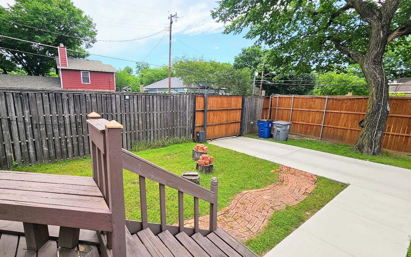 Single Family Residence For Rent in Dallas County , 5126 Columbia Avenue, Dallas, Texas 75214, 4 Bedroom, 3 Bathroom, Garage spaces, 2,350 Sqft, built in 1916, Price $3,500, mls#21313634, Real Estate Agent in Dallas, Homes For Rent in Dallas county, Homes For Rent in Dallas, Realtor in Dallas Texas, Real Estate Brokerage Independent Realty Texas, Luminita Cordes Realtor