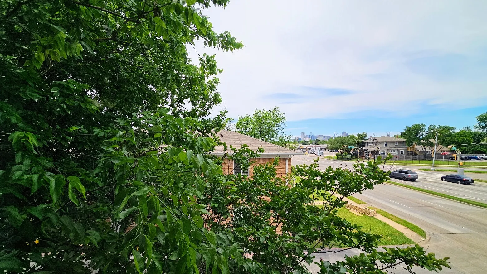 Single Family Residence For Rent in Dallas County , 5126 Columbia Avenue, Dallas, Texas 75214, 4 Bedroom, 3 Bathroom, Garage spaces, 2,350 Sqft, built in 1916, Price $3,500, mls#21313634, Real Estate Agent in Dallas, Homes For Rent in Dallas county, Homes For Rent in Dallas, Realtor in Dallas Texas, Real Estate Brokerage Independent Realty Texas, Luminita Cordes Realtor