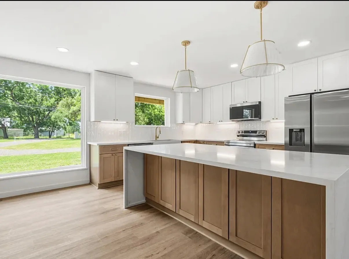 Single Family Residence For Sale in Mc Lennan County , 616 E Moonlight Drive, Robinson, Texas 76706, 4 Bedroom, 4 Bathroom, 4 Garage spaces, 2,525 Sqft, built in 1974, mls#21313631, Real Estate Agent in Robinson, Homes For Sale in Mc Lennan county, Homes For Sale in Robinson, Realtor in Robinson Texas, Real Estate Brokerage Independent Realty Texas, Luminita Cordes Realtor