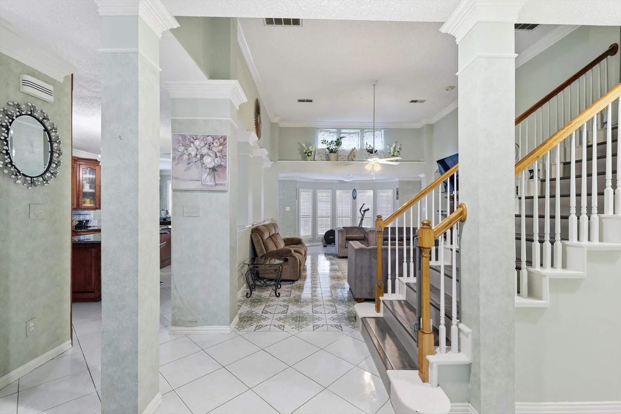 Single Family Residence For Rent in Tarrant County , 2014 Rumson Drive, Arlington, Texas 76006, 4 Bedrooms, 3 Bathrooms, 2 Garage spaces, 2,857 Sqft, built in 1994, Price $3,900, mls#21313569, Real Estate Agent in Arlington, Homes For Rent in Tarrant county, Homes For Rent in Arlington, Realtor in Arlington Texas, Real Estate Brokerage Independent Realty Texas, Luminita Cordes Realtor