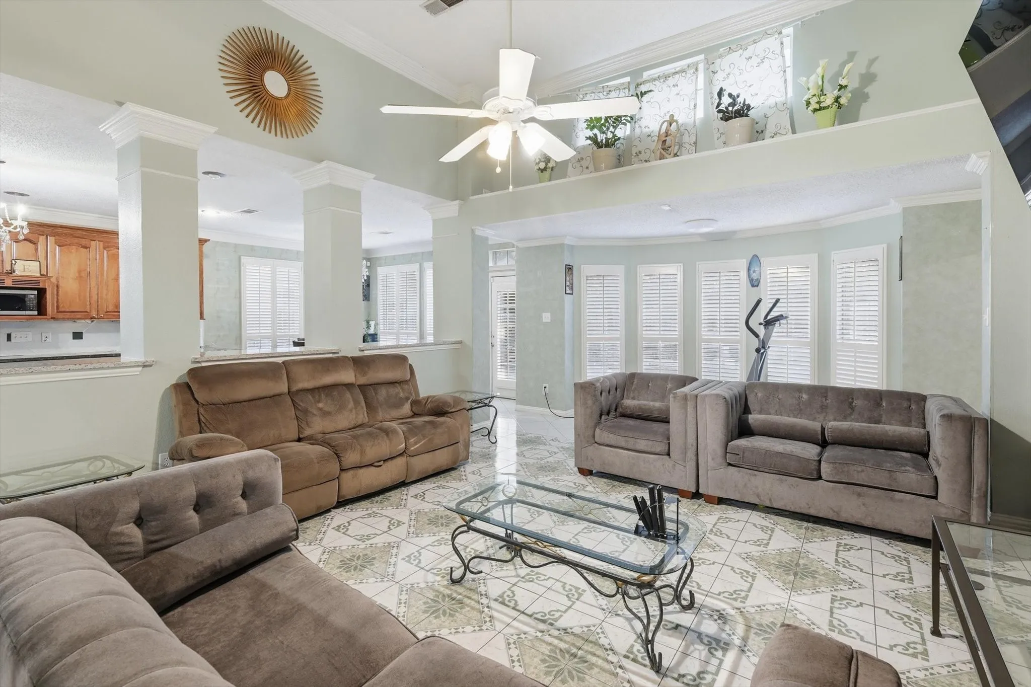 Single Family Residence For Rent in Tarrant County , 2014 Rumson Drive, Arlington, Texas 76006, 4 Bedrooms, 3 Bathrooms, 2 Garage spaces, 2,857 Sqft, built in 1994, Price $3,900, mls#21313569, Real Estate Agent in Arlington, Homes For Rent in Tarrant county, Homes For Rent in Arlington, Realtor in Arlington Texas, Real Estate Brokerage Independent Realty Texas, Luminita Cordes Realtor