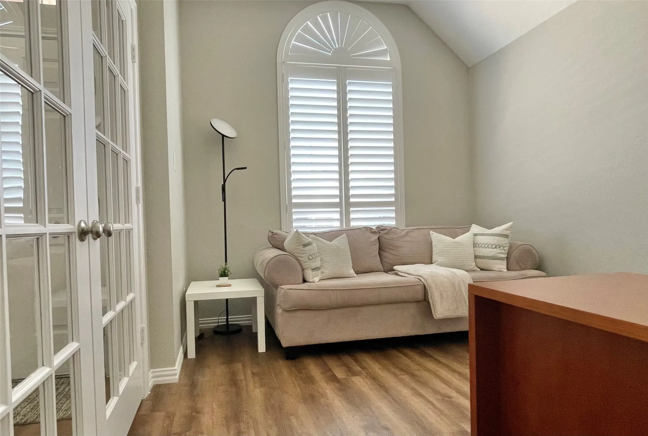 Single Family Residence For Sale in Collin County , 5104 China Berry Drive, Mc Kinney, Texas 75070, 3 Bedroom, 2 Bathroom, 2 Garage spaces, 1,831 Sqft, built in 1999, mls#21309850, Real Estate Agent in Mc Kinney, Homes For Sale in Collin county, Homes For Sale in Mc Kinney, Realtor in Mc Kinney Texas, Real Estate Brokerage Independent Realty Texas, Luminita Cordes Realtor