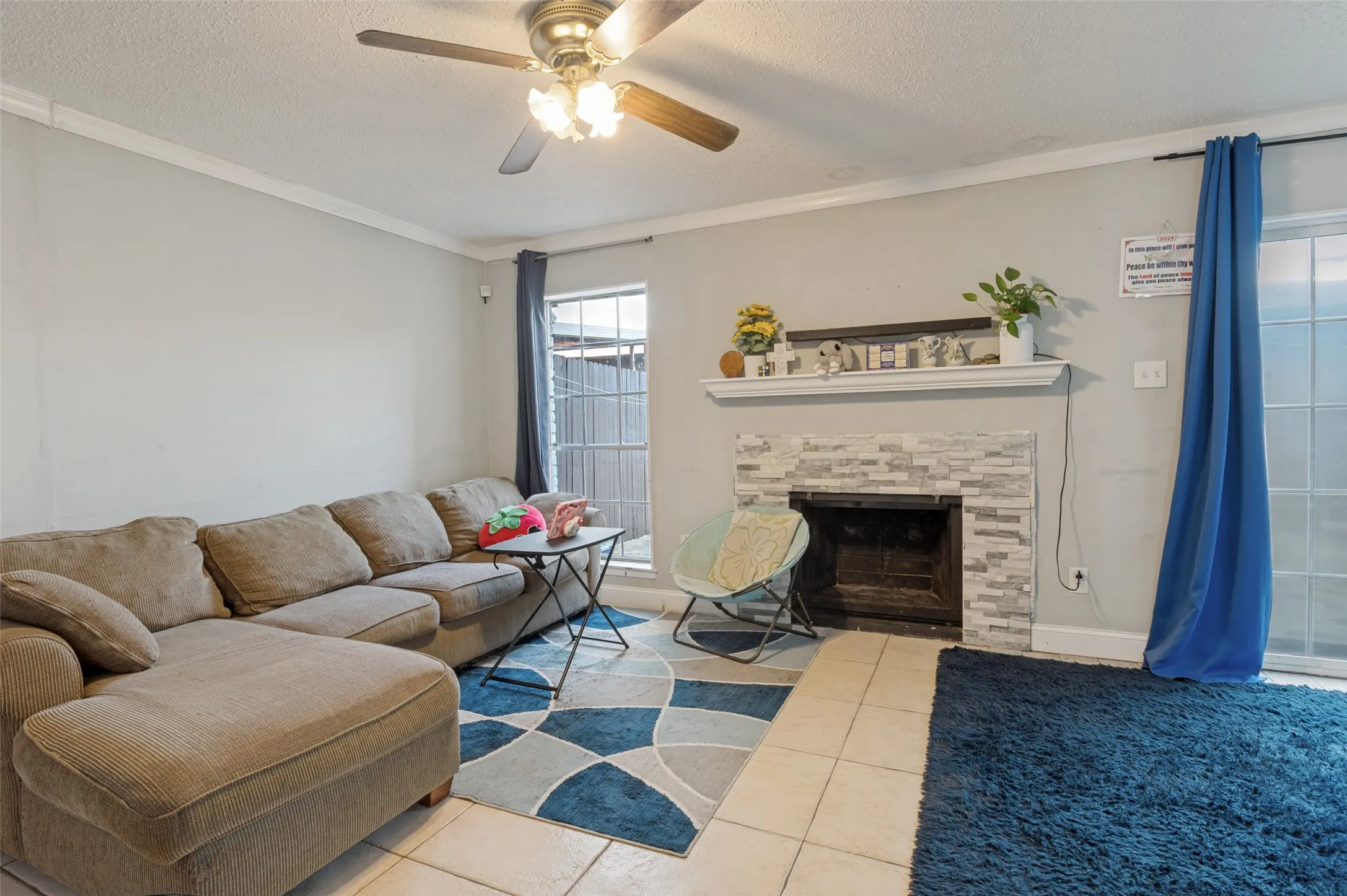 Townhouse For Sale in Dallas County , 1402 S Carrier Parkway 202, Grand Prairie, Texas 75051, 3 Bedroom, 3 Bathroom, 2 Garage spaces, 1,654 Sqft, built in 1974, mls#21308006, Real Estate Agent in Grand Prairie, Homes For Sale in Dallas county, Homes For Sale in Grand Prairie, Realtor in Grand Prairie Texas, Real Estate Brokerage Independent Realty Texas, Luminita Cordes Realtor