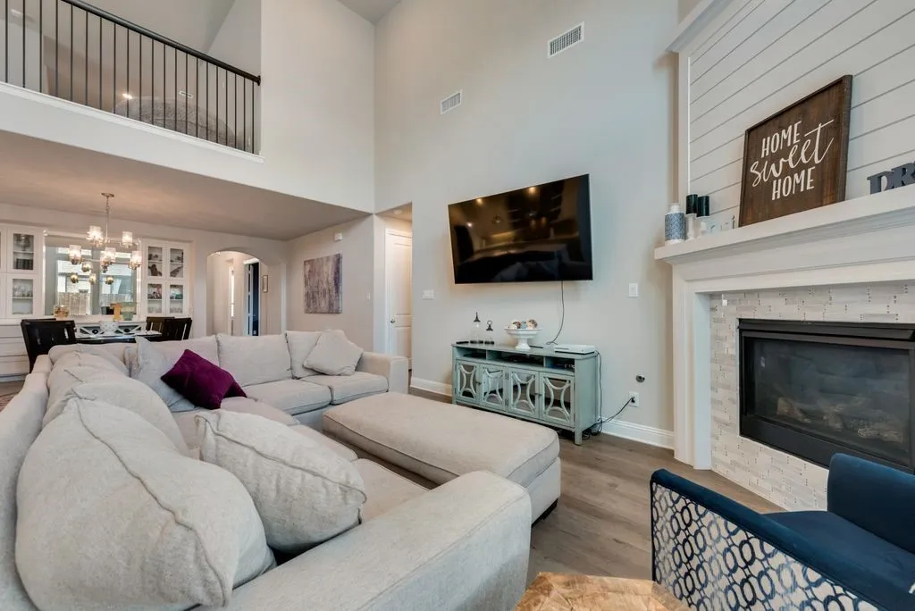 Single Family Residence For Sale in Tarrant County , 7501 Whisterwheel Way, Fort Worth, Texas 76123, 4 Bedroom, 3 Bathroom, 2 Garage spaces, 3,067 Sqft, built in 2021, mls#21313617, Real Estate Agent in Fort Worth, Homes For Sale in Tarrant county, Homes For Sale in Fort Worth, Realtor in Fort Worth Texas, Real Estate Brokerage Independent Realty Texas, Luminita Cordes Realtor