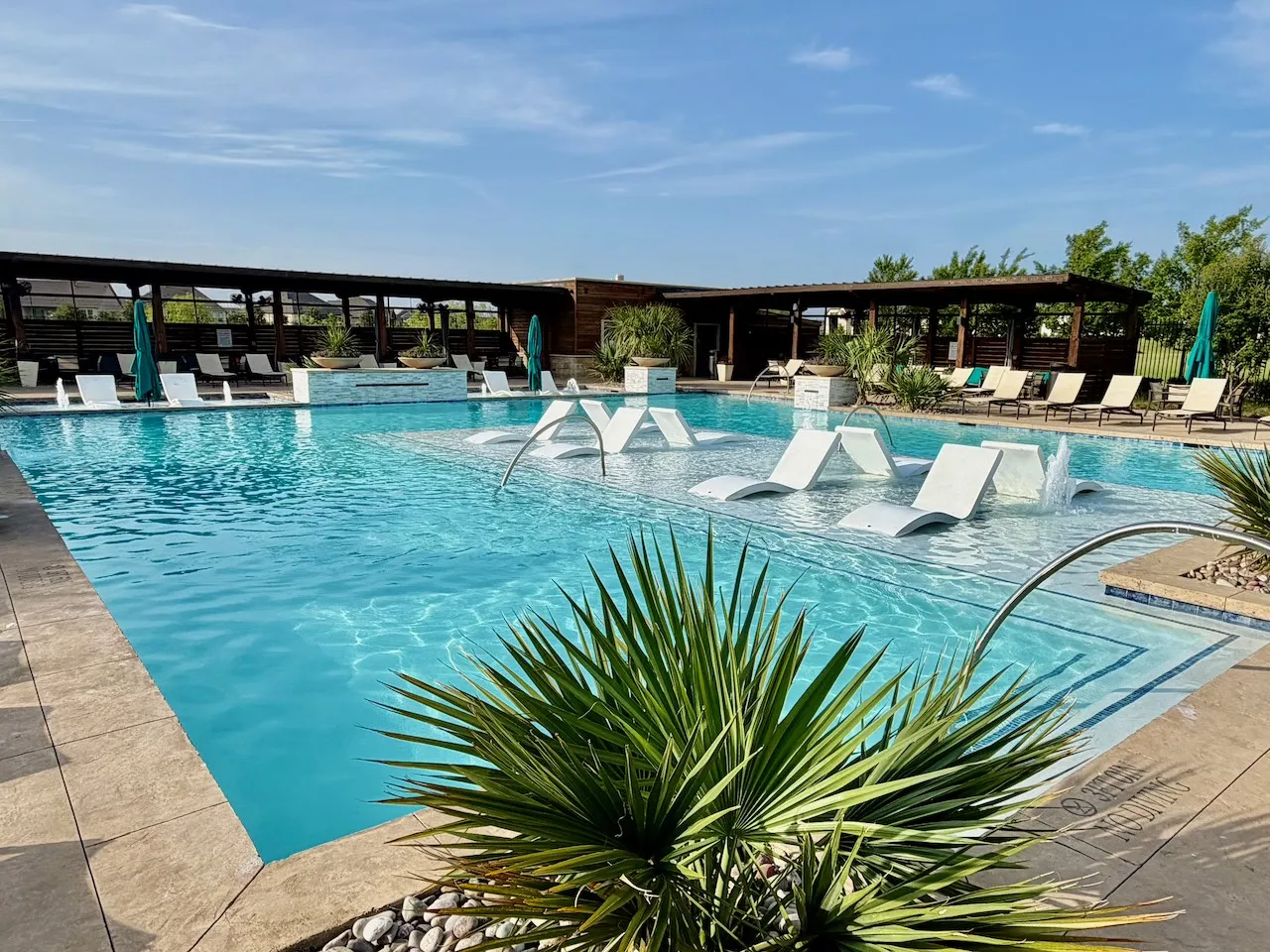 Tavolo Park Pool