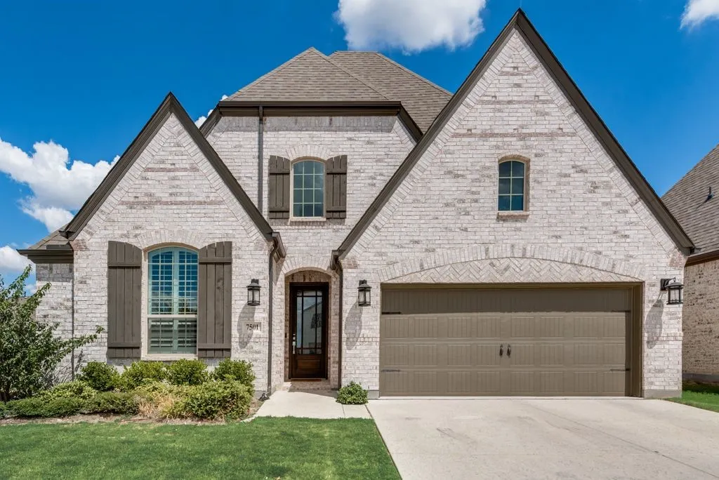 Single Family Residence For Sale in Tarrant County , 7501 Whisterwheel Way, Fort Worth, Texas 76123, 4 Bedroom, 3 Bathroom, 2 Garage spaces, 3,067 Sqft, built in 2021, mls#21313617, Real Estate Agent in Fort Worth, Homes For Sale in Tarrant county, Homes For Sale in Fort Worth, Realtor in Fort Worth Texas, Real Estate Brokerage Independent Realty Texas, Luminita Cordes Realtor