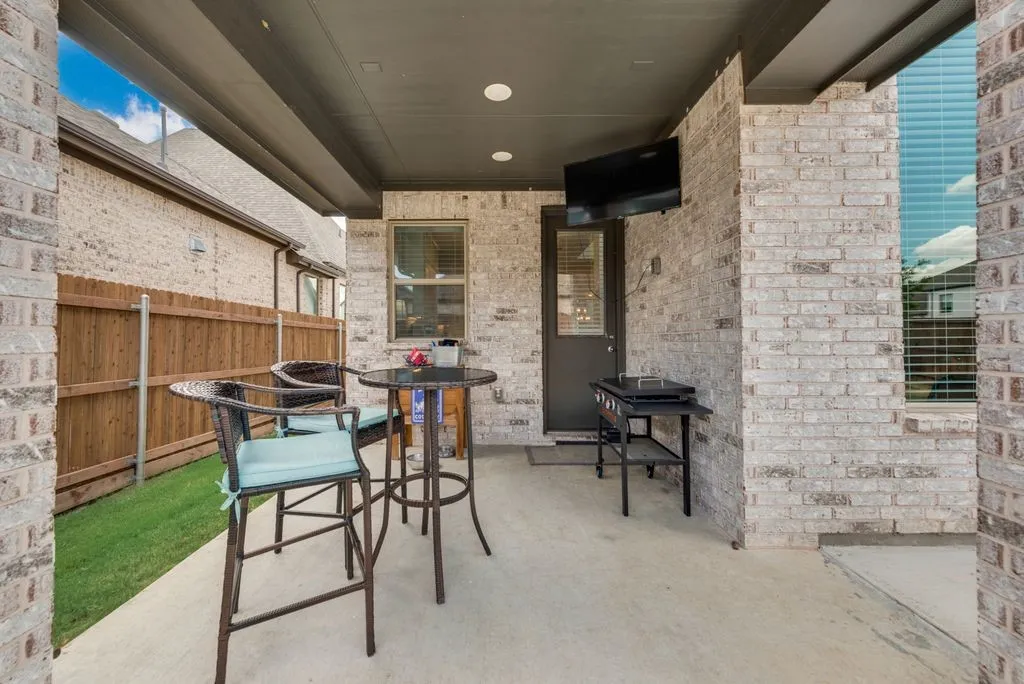 Single Family Residence For Sale in Tarrant County , 7501 Whisterwheel Way, Fort Worth, Texas 76123, 4 Bedroom, 3 Bathroom, 2 Garage spaces, 3,067 Sqft, built in 2021, mls#21313617, Real Estate Agent in Fort Worth, Homes For Sale in Tarrant county, Homes For Sale in Fort Worth, Realtor in Fort Worth Texas, Real Estate Brokerage Independent Realty Texas, Luminita Cordes Realtor