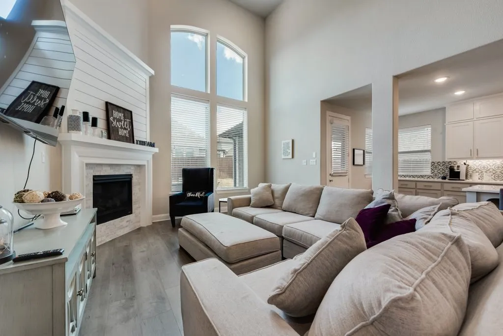Single Family Residence For Sale in Tarrant County , 7501 Whisterwheel Way, Fort Worth, Texas 76123, 4 Bedroom, 3 Bathroom, 2 Garage spaces, 3,067 Sqft, built in 2021, mls#21313617, Real Estate Agent in Fort Worth, Homes For Sale in Tarrant county, Homes For Sale in Fort Worth, Realtor in Fort Worth Texas, Real Estate Brokerage Independent Realty Texas, Luminita Cordes Realtor