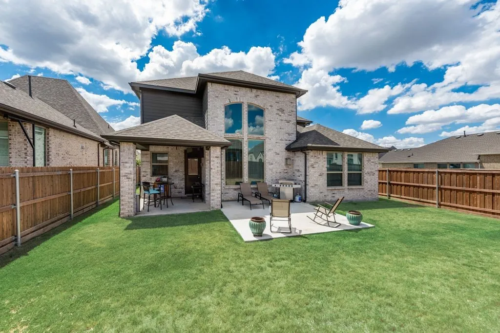 Single Family Residence For Sale in Tarrant County , 7501 Whisterwheel Way, Fort Worth, Texas 76123, 4 Bedroom, 3 Bathroom, 2 Garage spaces, 3,067 Sqft, built in 2021, mls#21313617, Real Estate Agent in Fort Worth, Homes For Sale in Tarrant county, Homes For Sale in Fort Worth, Realtor in Fort Worth Texas, Real Estate Brokerage Independent Realty Texas, Luminita Cordes Realtor