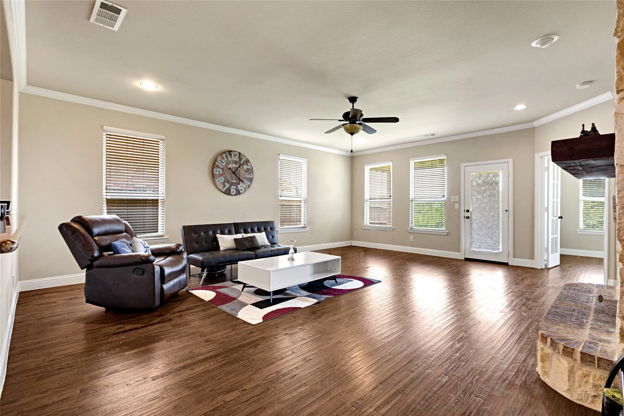 Single Family Residence For Sale in Denton County , 15400 Mount Evans Drive, Little Elm, Texas 75068, 3 Bedroom, 2 Bathroom, 2 Garage spaces, 2,112 Sqft, built in 2011, mls#21312897, Real Estate Agent in Little Elm, Homes For Sale in Denton county, Homes For Sale in Little Elm, Realtor in Little Elm Texas, Real Estate Brokerage Independent Realty Texas, Luminita Cordes Realtor