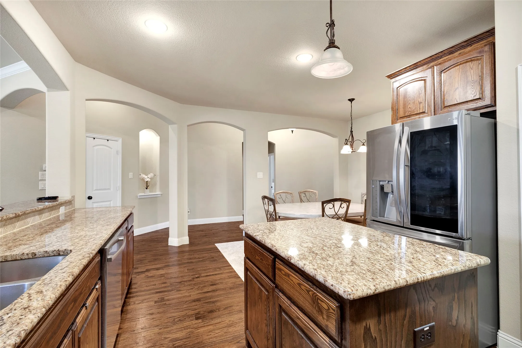 Single Family Residence For Sale in Denton County , 15400 Mount Evans Drive, Little Elm, Texas 75068, 3 Bedroom, 2 Bathroom, 2 Garage spaces, 2,112 Sqft, built in 2011, mls#21312897, Real Estate Agent in Little Elm, Homes For Sale in Denton county, Homes For Sale in Little Elm, Realtor in Little Elm Texas, Real Estate Brokerage Independent Realty Texas, Luminita Cordes Realtor