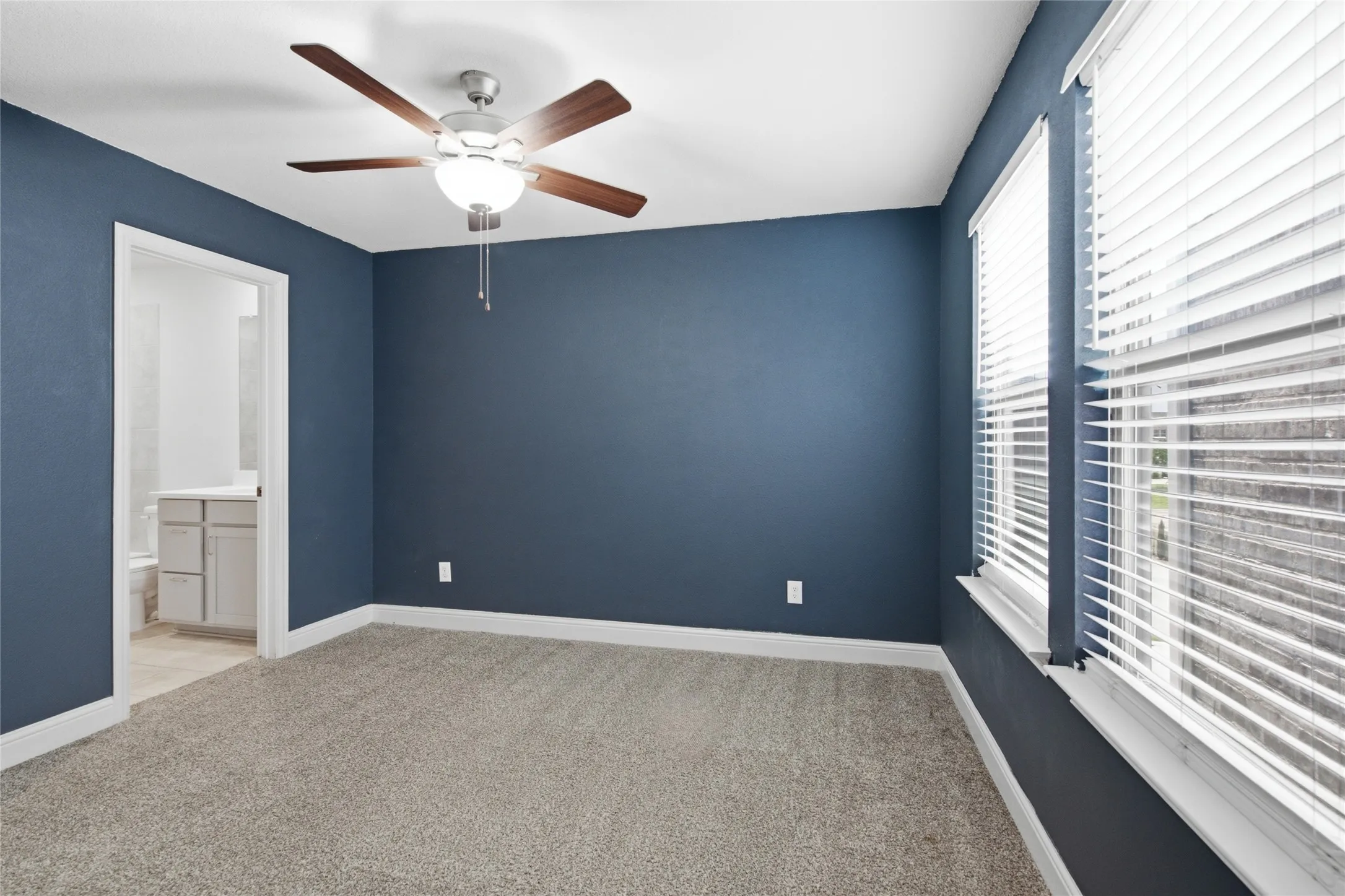 Single Family Residence For Sale in Tarrant County , 138 Peach Orchard Lane, Euless, Texas 76040, 3 Bedroom, 4 Bathroom, 2 Garage spaces, 1,982 Sqft, built in 2020, mls#21313513, Real Estate Agent in Euless, Homes For Sale in Tarrant county, Homes For Sale in Euless, Realtor in Euless Texas, Real Estate Brokerage Independent Realty Texas, Luminita Cordes Realtor