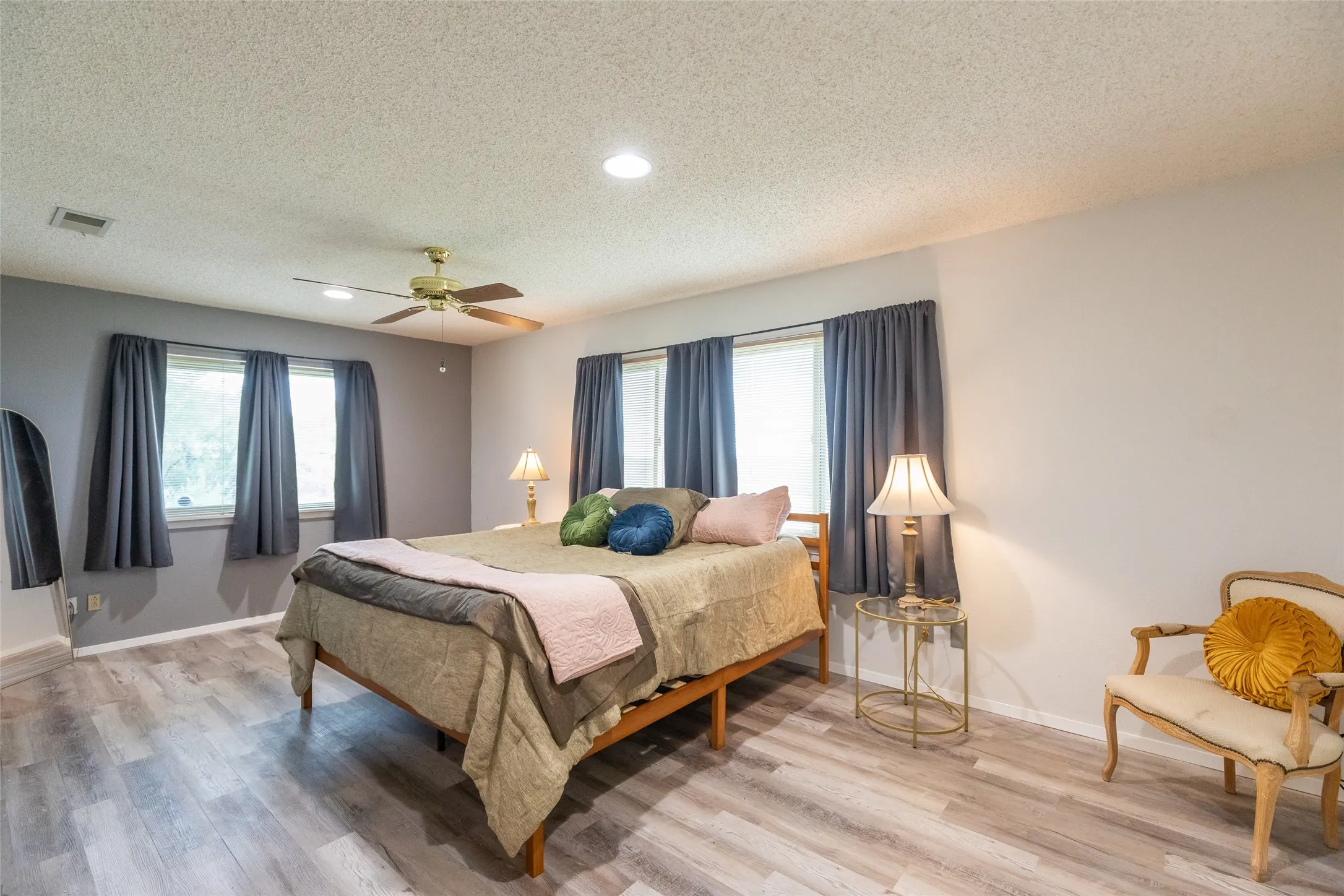 Single Family Residence For Sale in Shackelford County , 430 County Road 150, Abilene, Texas 79601, 3 Bedroom, 2 Bathroom, 1 Garage spaces, 2,232 Sqft, built in 1981, mls#21305512, Real Estate Agent in Abilene, Homes For Sale in Shackelford county, Homes For Sale in Abilene, Realtor in Abilene Texas, Real Estate Brokerage Independent Realty Texas, Luminita Cordes Realtor