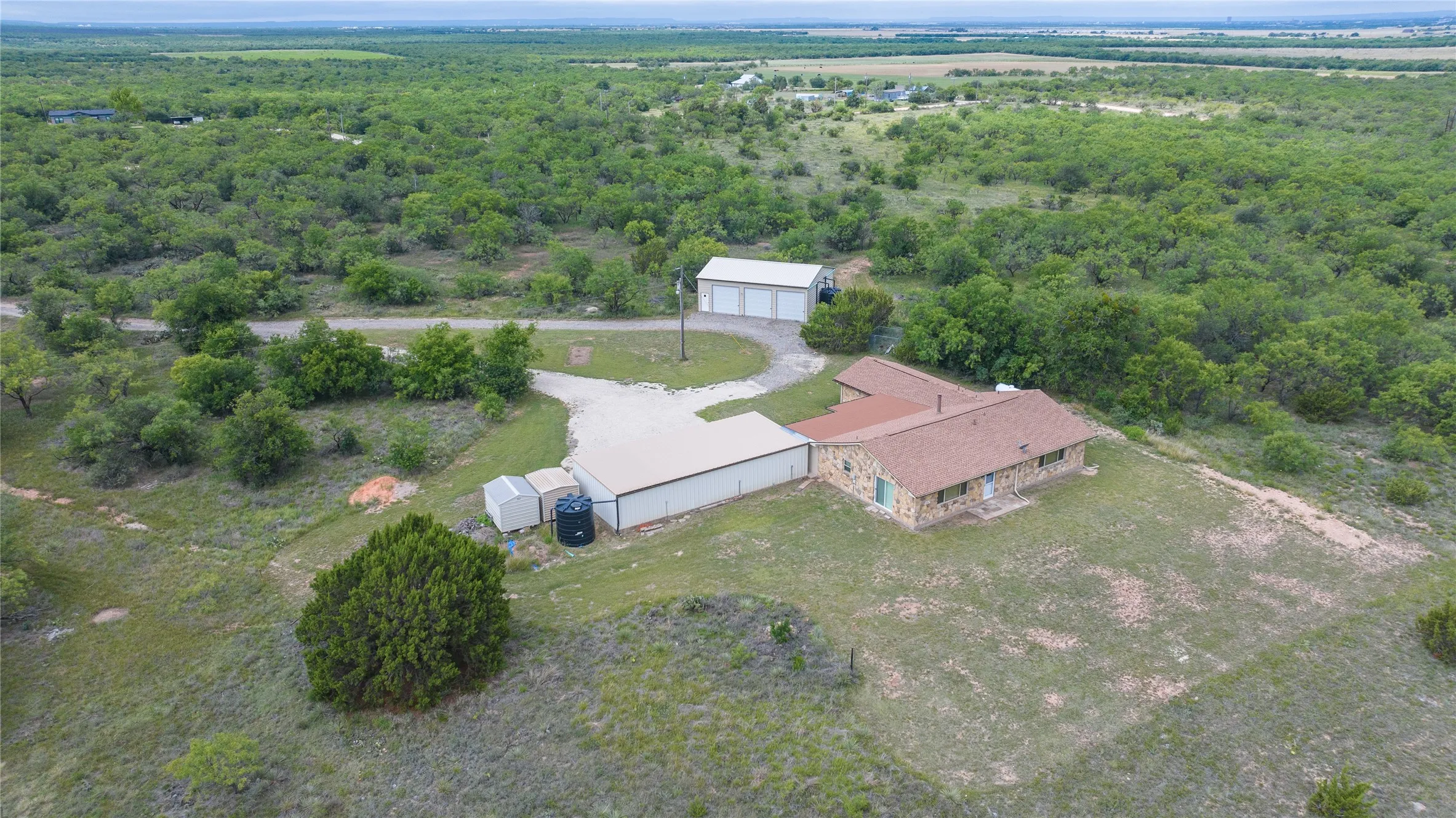 Single Family Residence For Sale in Shackelford County , 430 County Road 150, Abilene, Texas 79601, 3 Bedroom, 2 Bathroom, 1 Garage spaces, 2,232 Sqft, built in 1981, mls#21305512, Real Estate Agent in Abilene, Homes For Sale in Shackelford county, Homes For Sale in Abilene, Realtor in Abilene Texas, Real Estate Brokerage Independent Realty Texas, Luminita Cordes Realtor