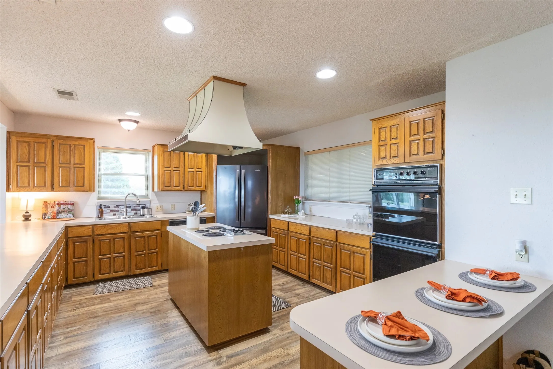 Single Family Residence For Sale in Shackelford County , 430 County Road 150, Abilene, Texas 79601, 3 Bedroom, 2 Bathroom, 1 Garage spaces, 2,232 Sqft, built in 1981, mls#21305512, Real Estate Agent in Abilene, Homes For Sale in Shackelford county, Homes For Sale in Abilene, Realtor in Abilene Texas, Real Estate Brokerage Independent Realty Texas, Luminita Cordes Realtor