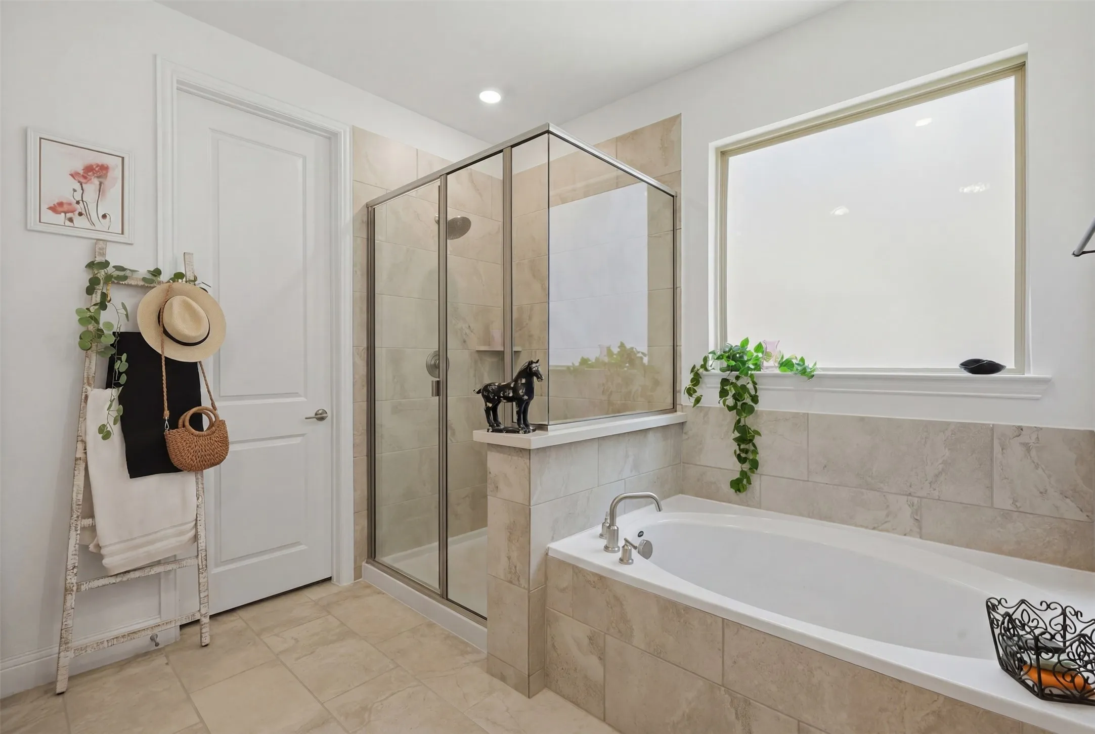 Single Family Residence For Sale in Collin County , 1205 Beebalm Mews, Celina, Texas 75009, 3 Bedroom, 3 Bathroom, 2 Garage spaces, 2,157 Sqft, built in 2024, mls#21310939, Real Estate Agent in Celina, Homes For Sale in Collin county, Homes For Sale in Celina, Realtor in Celina Texas, Real Estate Brokerage Independent Realty Texas, Luminita Cordes Realtor