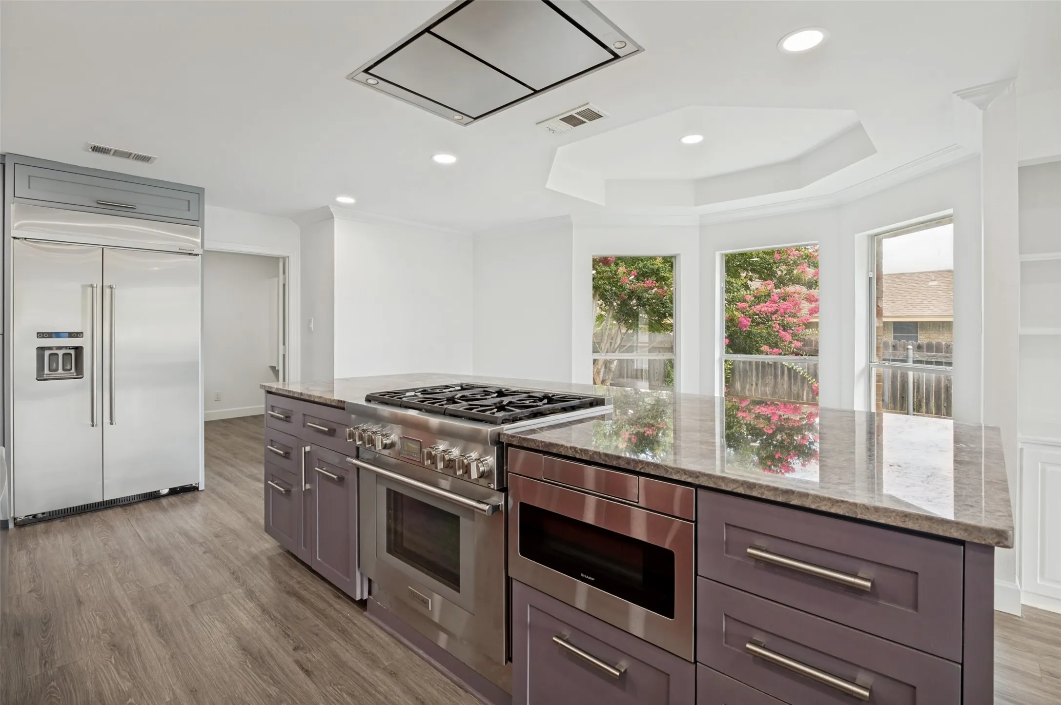 Single Family Residence For Sale in Dallas County , 1125 Madlynne Drive, Cedar Hill, Texas 75104, 3 Bedroom, 2 Bathroom, 2 Garage spaces, 2,344 Sqft, built in 1992, mls#21284758, Real Estate Agent in Cedar Hill, Homes For Sale in Dallas county, Homes For Sale in Cedar Hill, Realtor in Cedar Hill Texas, Real Estate Brokerage Independent Realty Texas, Luminita Cordes Realtor