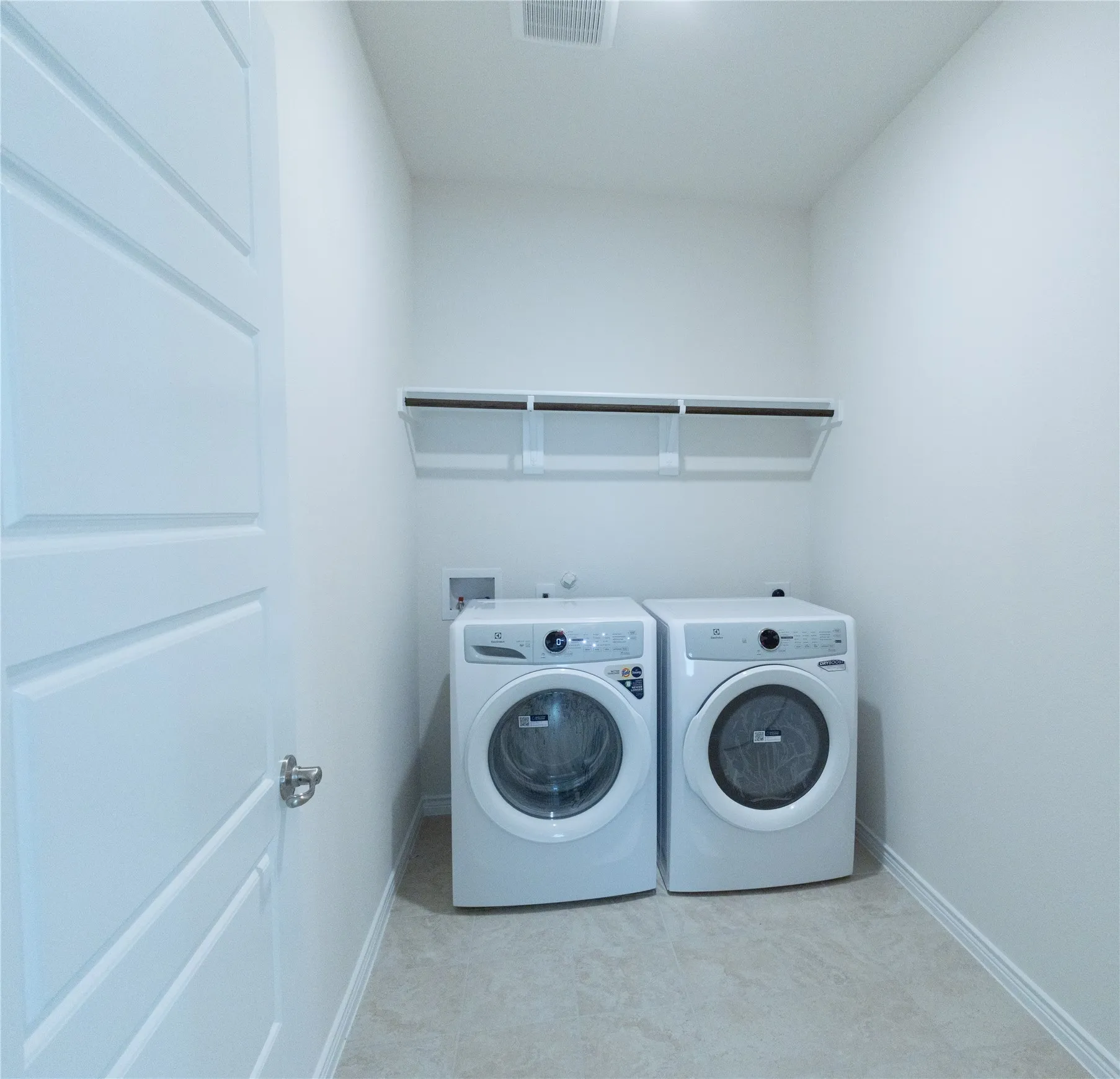 Single Family Residence For Rent in Collin County , 2617 Lewisville Road, Celina, Texas 75009, 3 Bedroom, 2 Bathroom, 2 Garage spaces, 1,742 Sqft, built in 2026, mls#21313091, Real Estate Agent in Celina, Homes For Rent in Collin county, Homes For Rent in Celina, Realtor in Celina Texas, Real Estate Brokerage Independent Realty Texas, Luminita Cordes Realtor