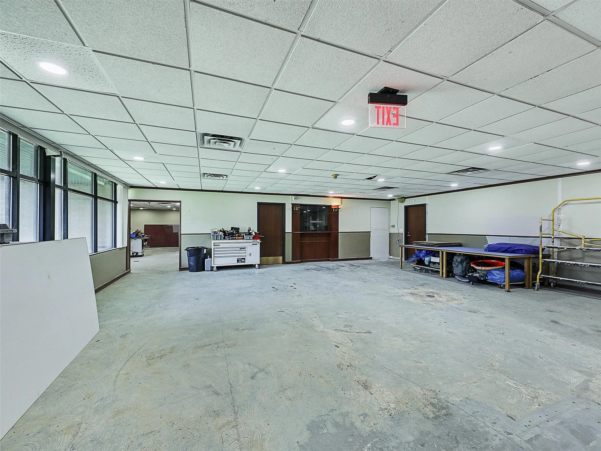 Office For Sale in Grayson County , 1331 Memorial Drive, Denison, Texas 75020, 0, 0, Garage spaces, 0 Sqft, built in 1992, mls#21313700, Real Estate Agent in Denison, Homes For Sale in Grayson county, Homes For Sale in Denison, Realtor in Denison Texas, Real Estate Brokerage Independent Realty Texas, Luminita Cordes Realtor