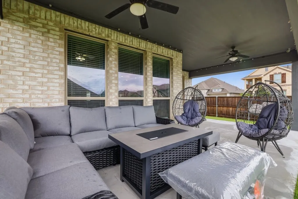 Single Family Residence For Sale in Denton County , 1720 Benny Lane, Little Elm, Texas 75068, 5 Bedrooms, 3 Bathrooms, 2 Garage spaces, 3,429 Sqft, built in 2021, Price $609,900, mls#21309845, Real Estate Agent in Little Elm, Homes For Sale in Denton county, Homes For Sale in Little Elm, Realtor in Little Elm Texas, Real Estate Brokerage Independent Realty Texas, Luminita Cordes Realtor